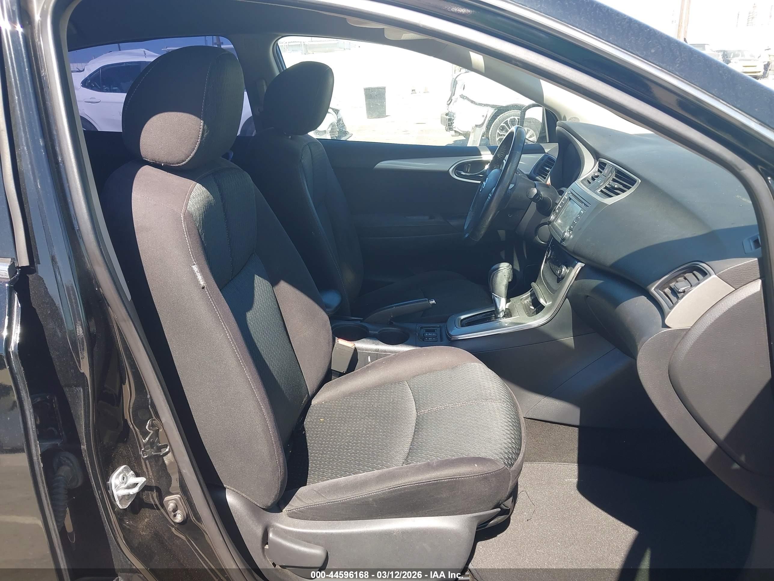 NISSAN SENTRA image 5