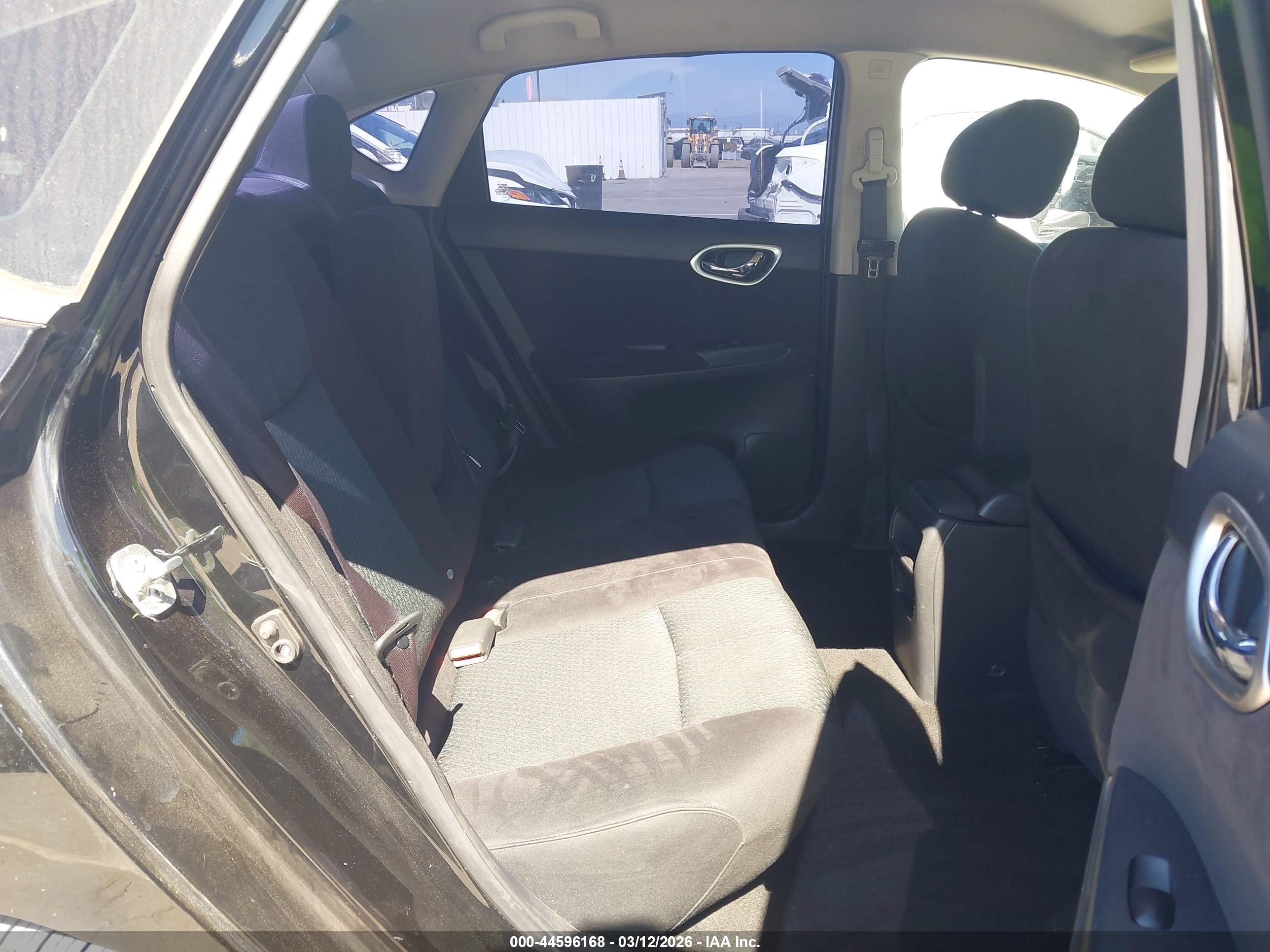 NISSAN SENTRA image 8