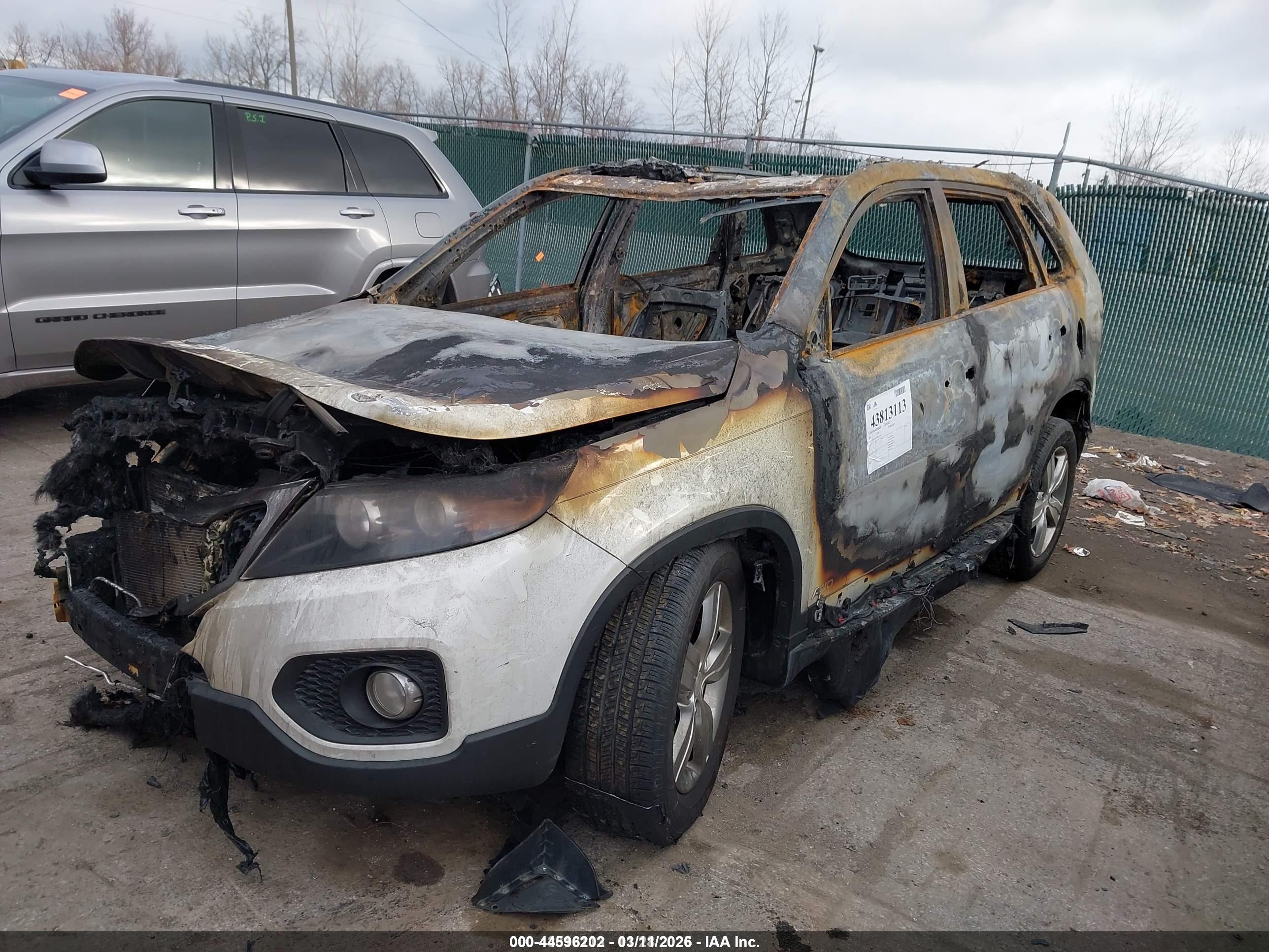 KIA SORENTO image 2
