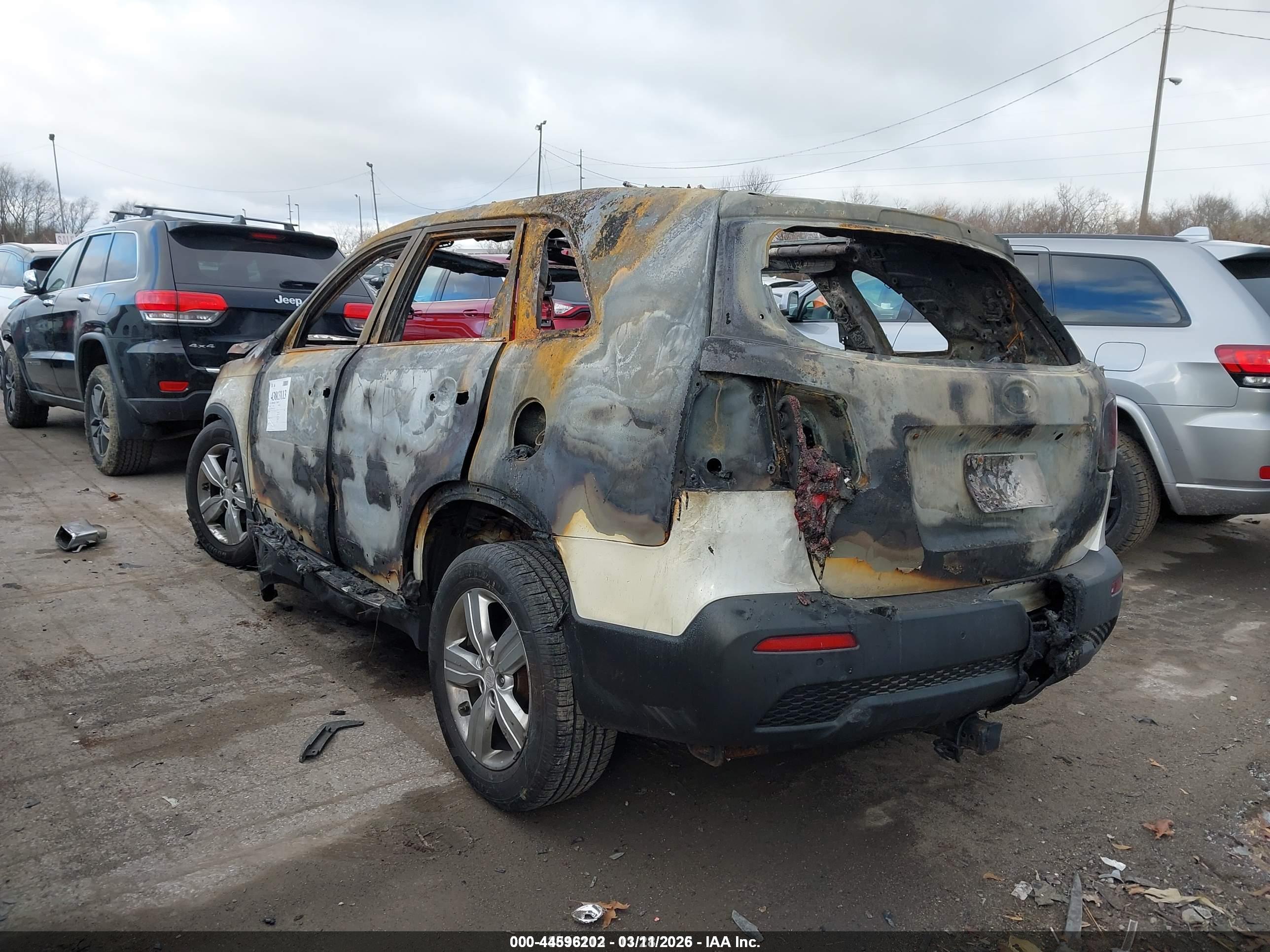 KIA SORENTO image 3
