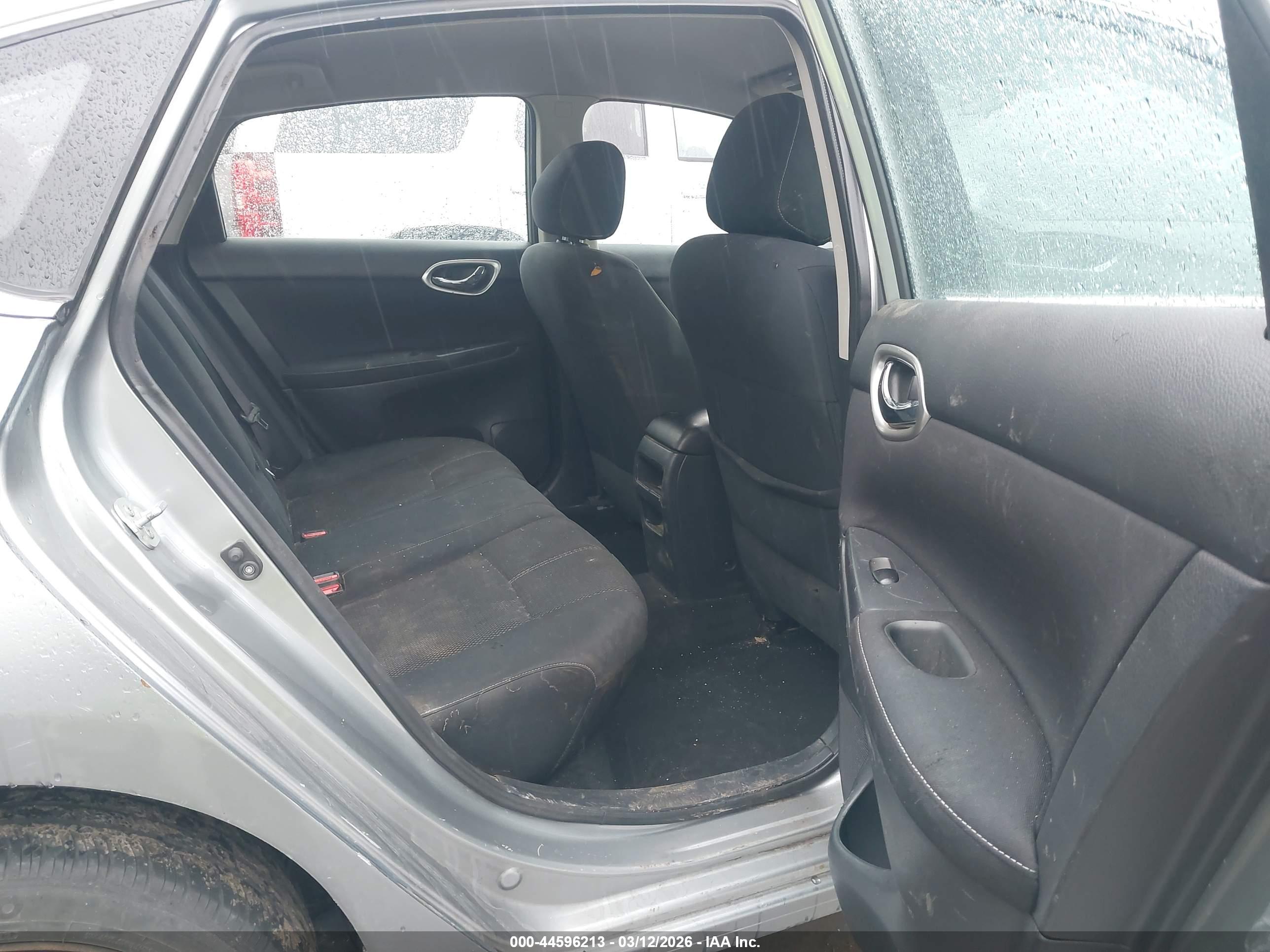 NISSAN SENTRA image 8