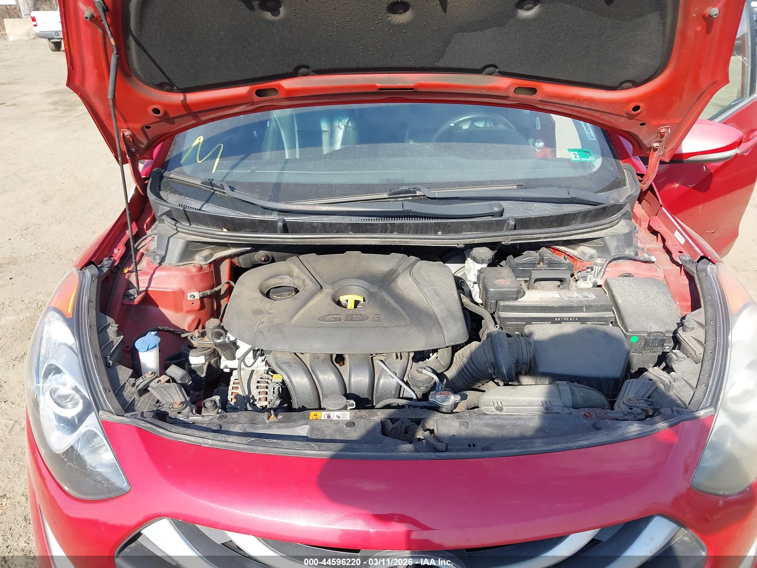 HYUNDAI ELANTRA image 10