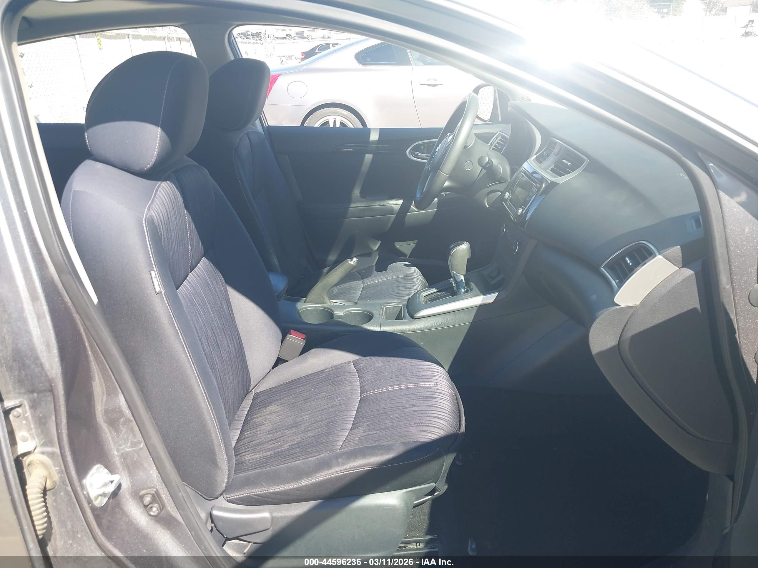 NISSAN SENTRA image 5