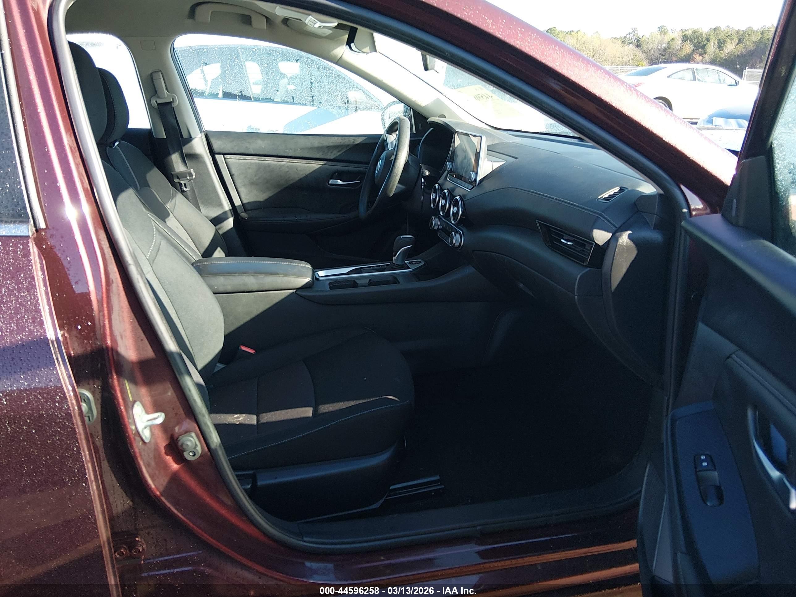NISSAN SENTRA image 5