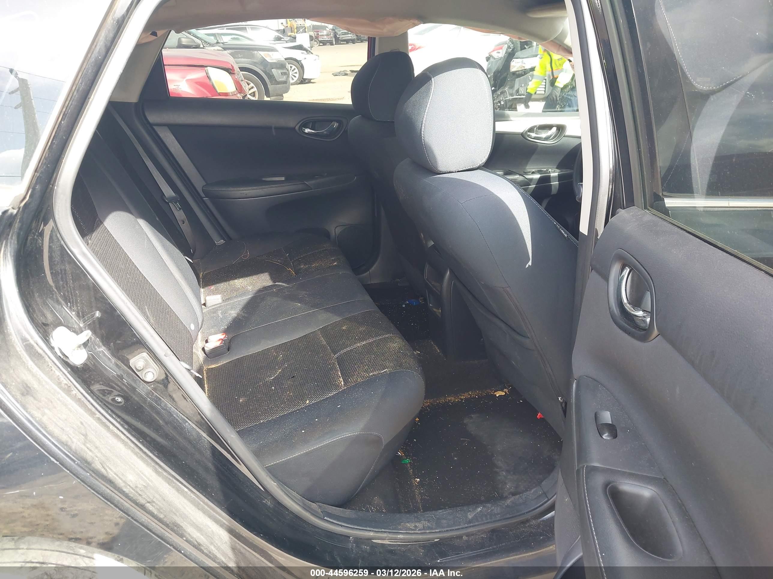 NISSAN SENTRA image 8