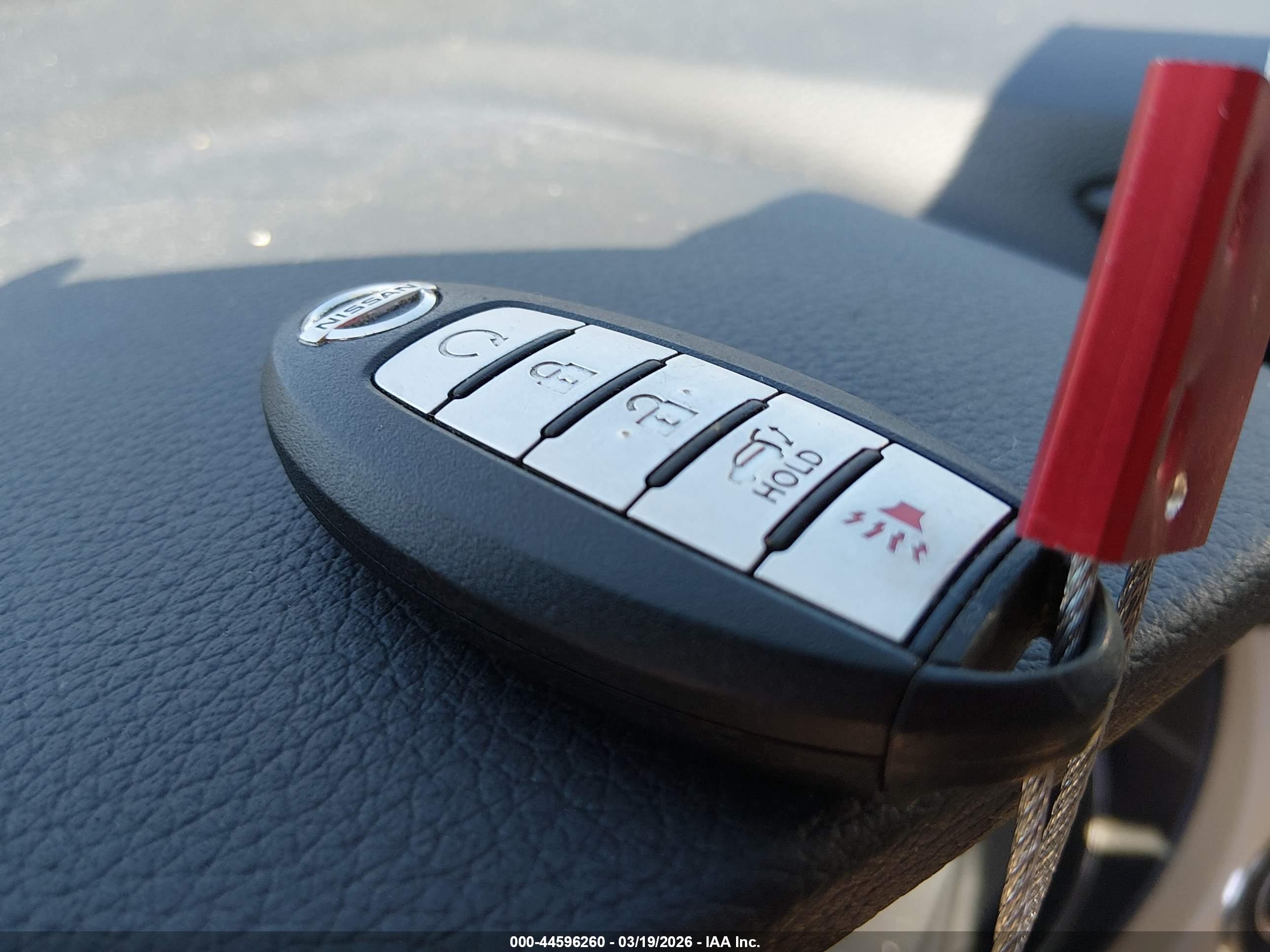 NISSAN ROGUE image 11