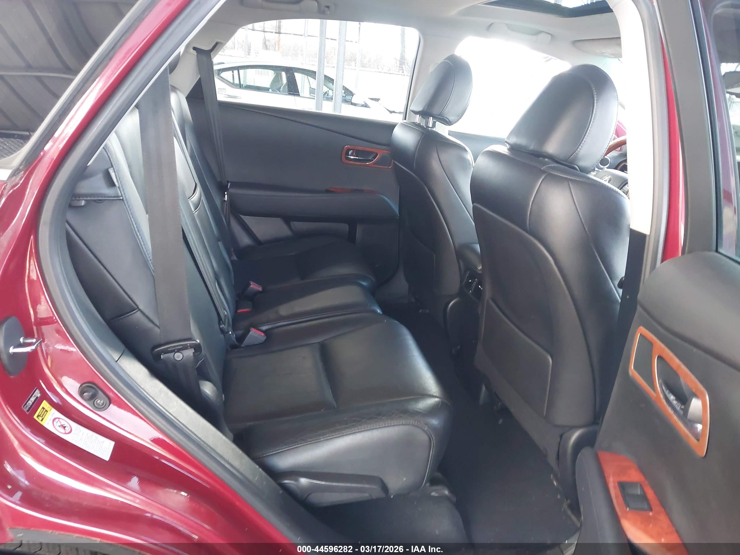 LEXUS RX image 8