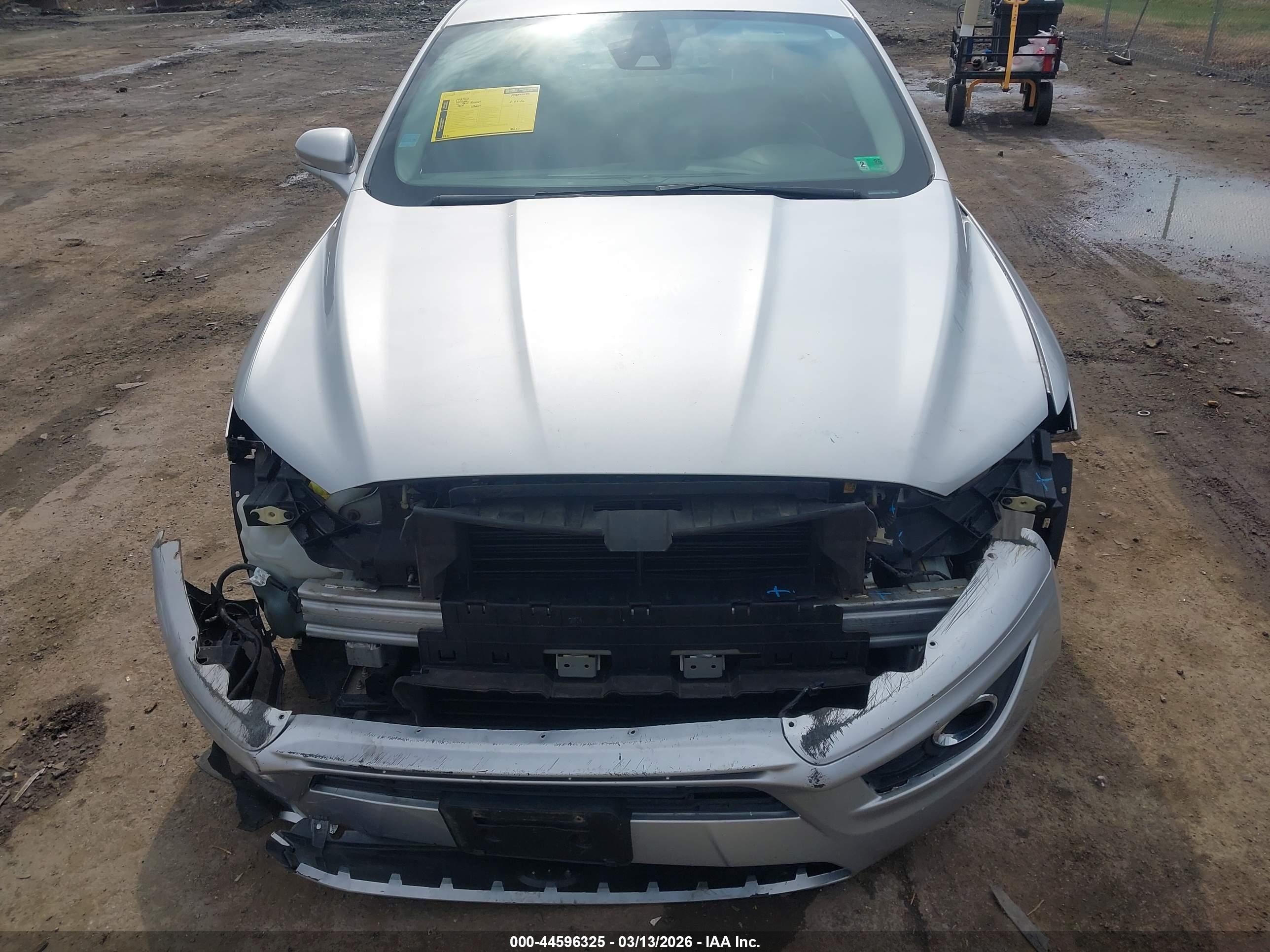 FORD FUSION image 6