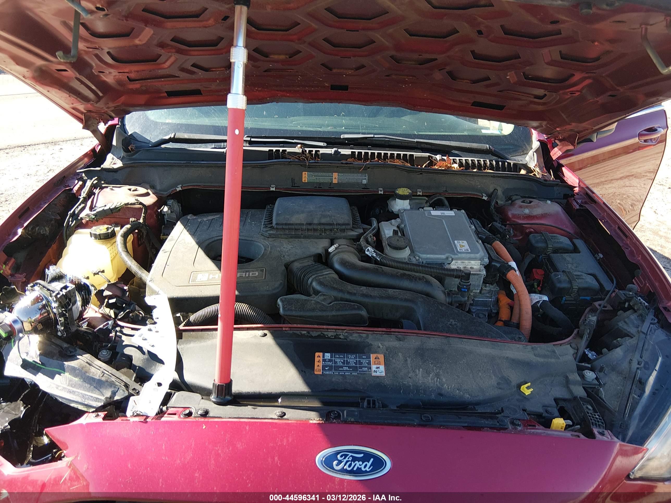 FORD FUSION image 10
