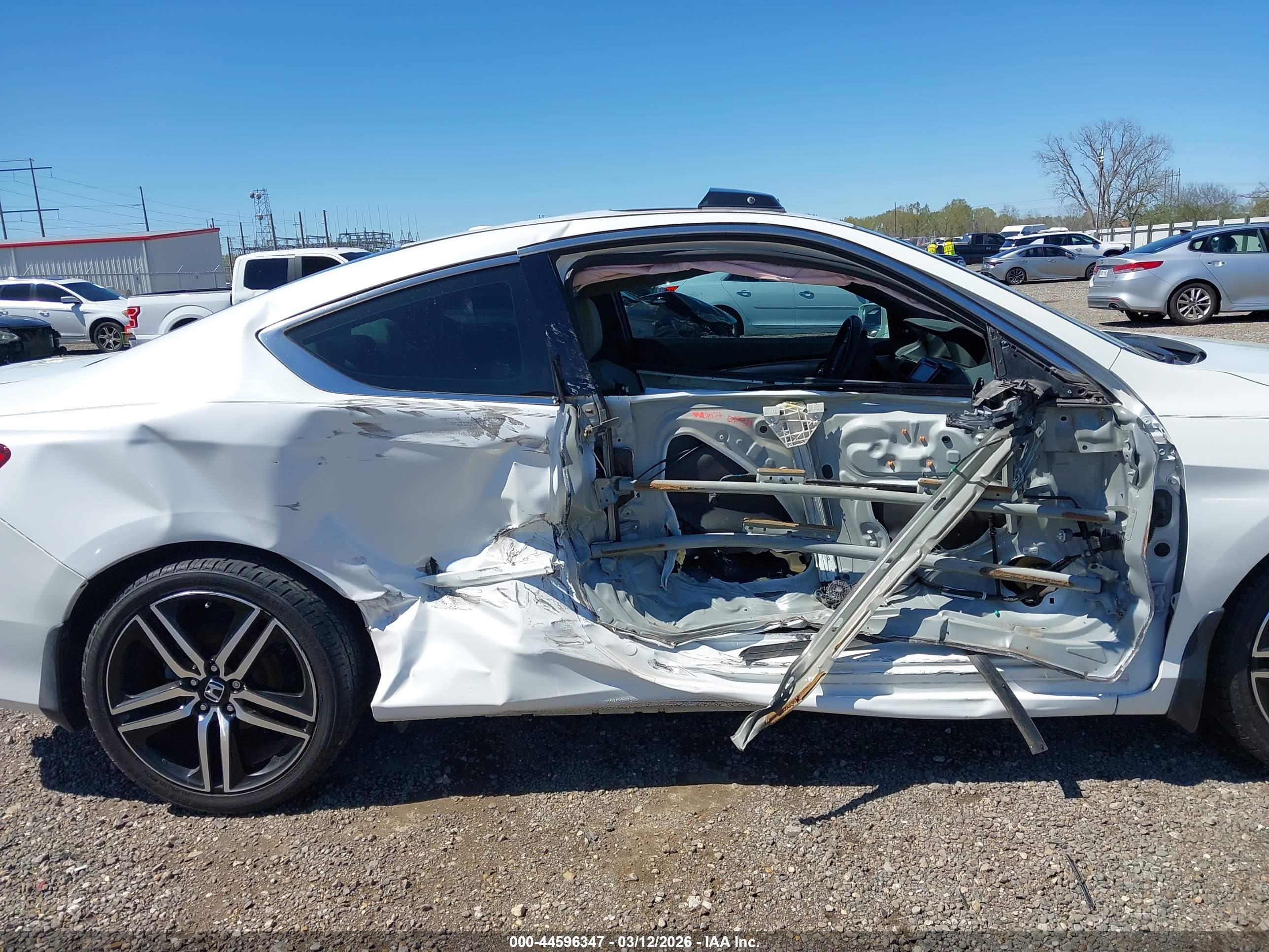 HONDA ACCORD image 6