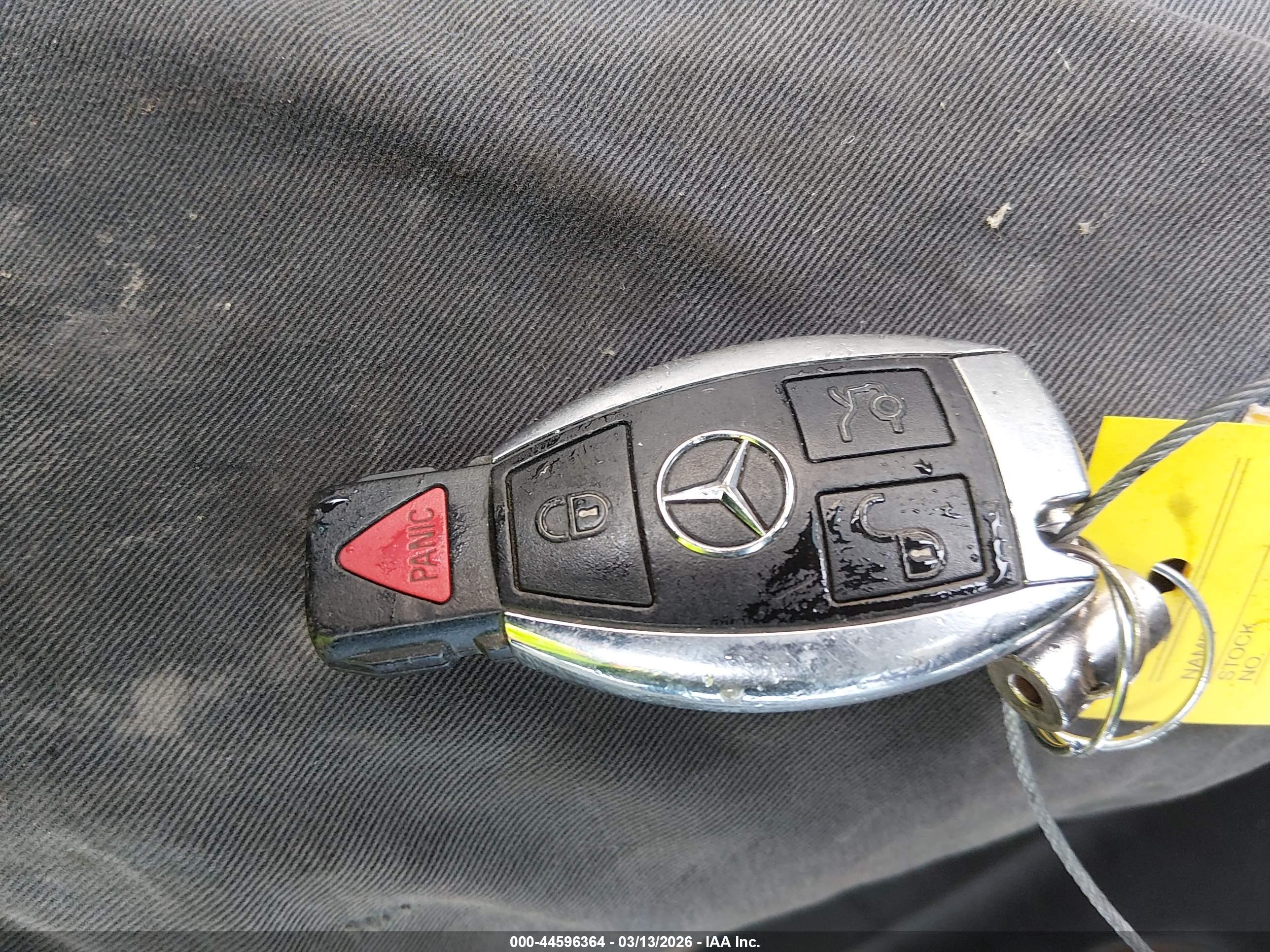 MERCEDES-BENZ E image 11