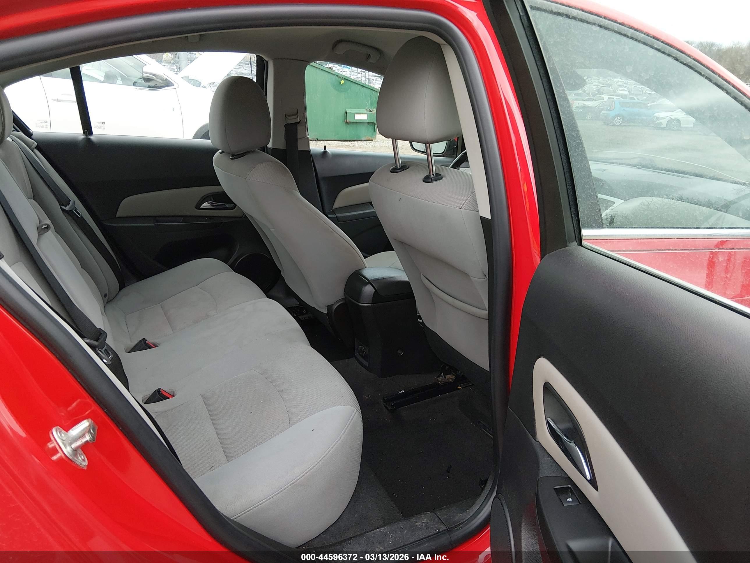 CHEVROLET CRUZE image 8
