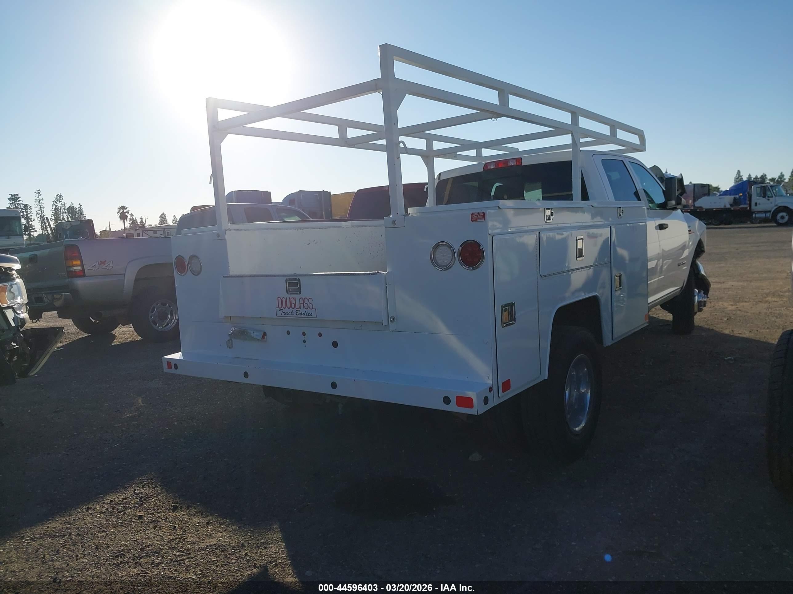 RAM 3500 image 4
