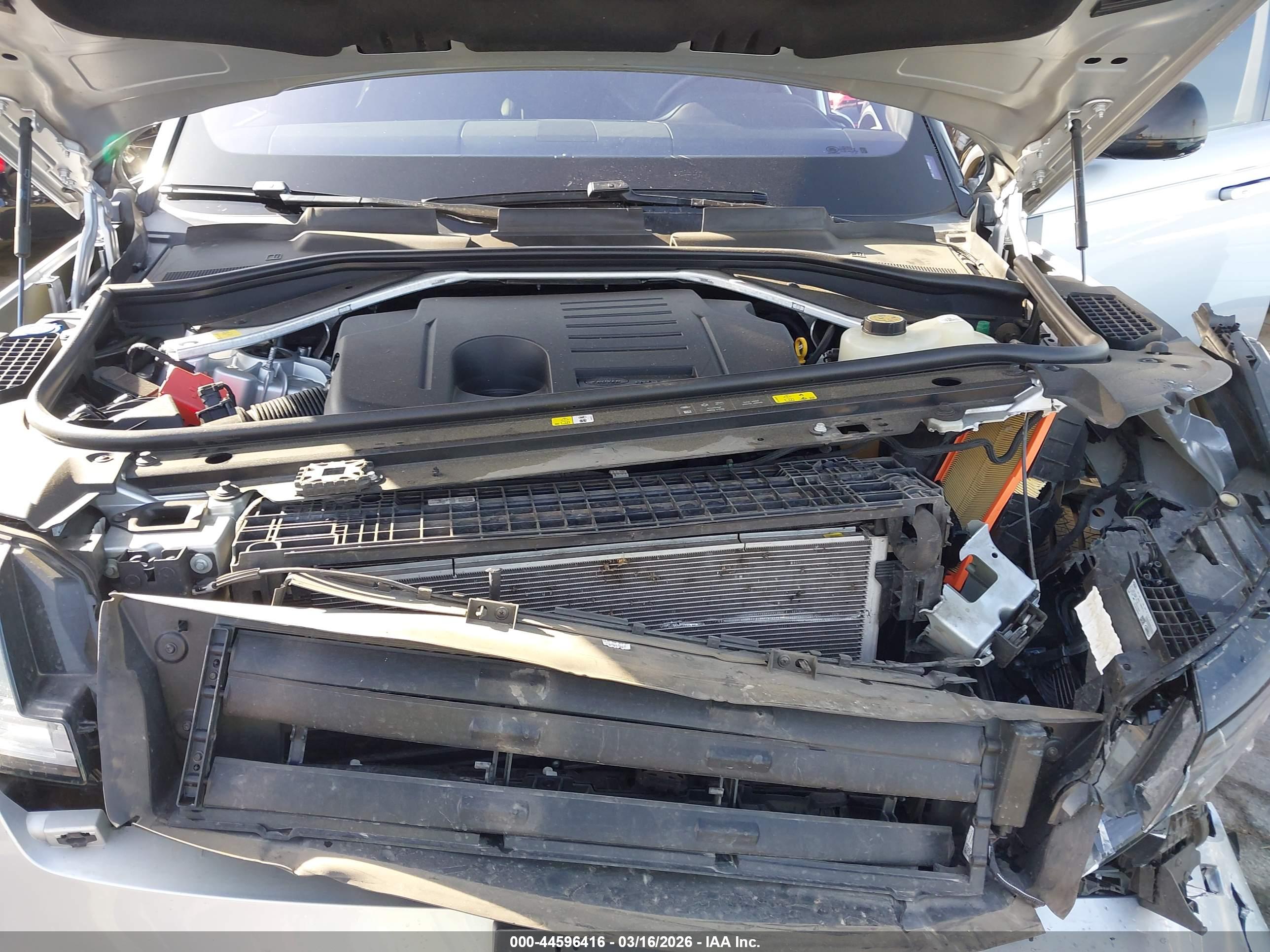 LAND ROVER image 10