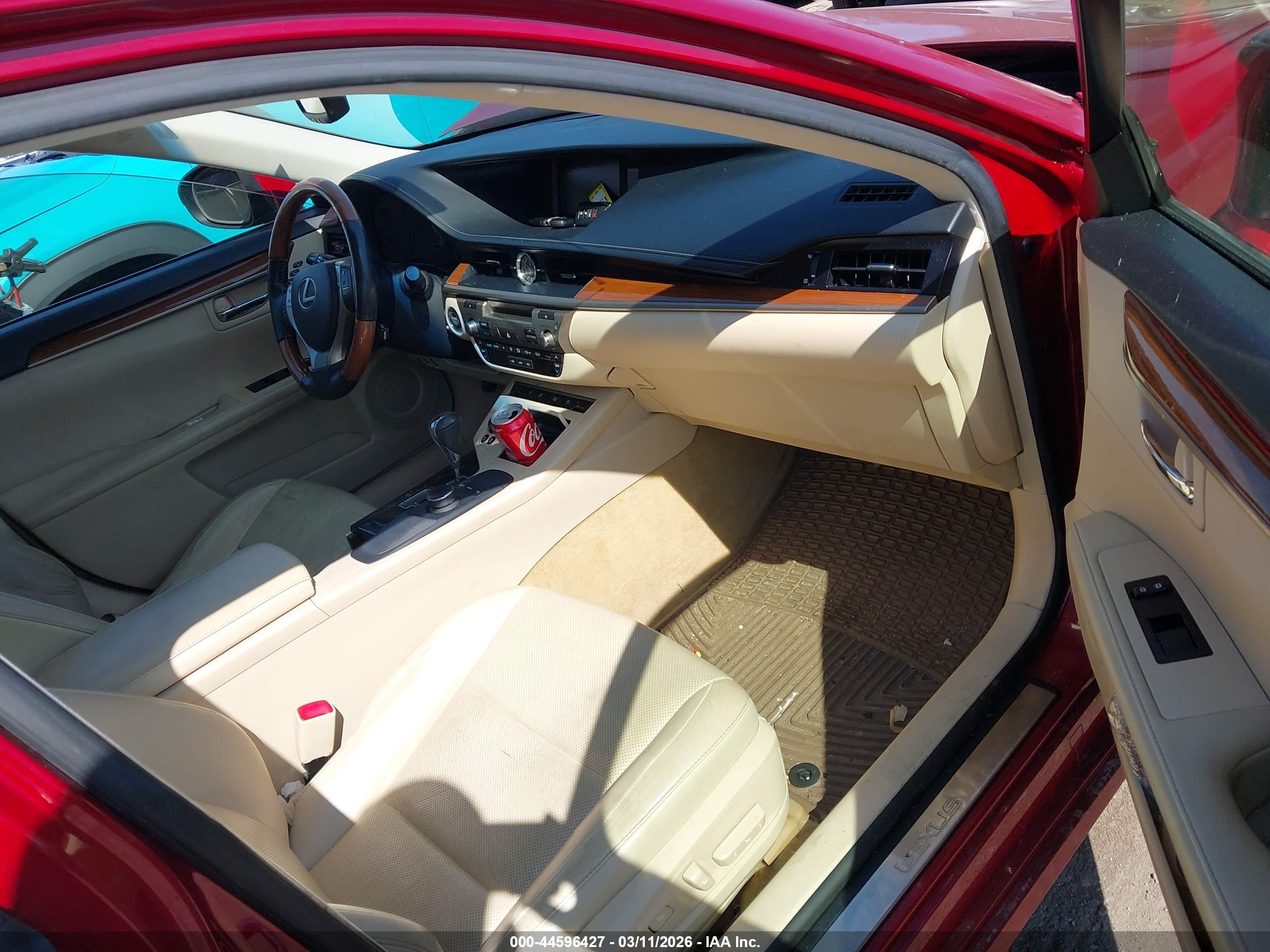 LEXUS ES image 5