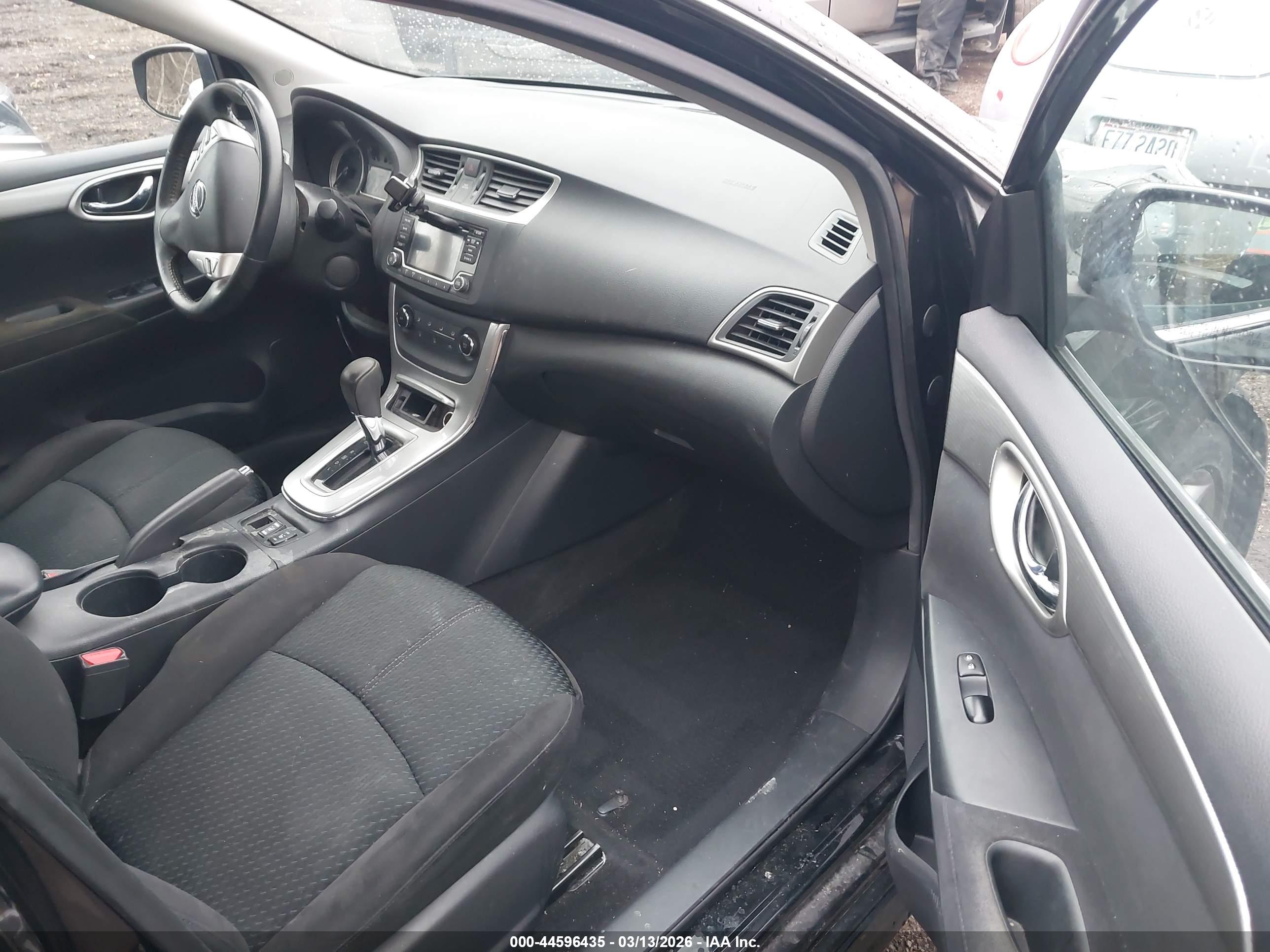 NISSAN SENTRA image 5
