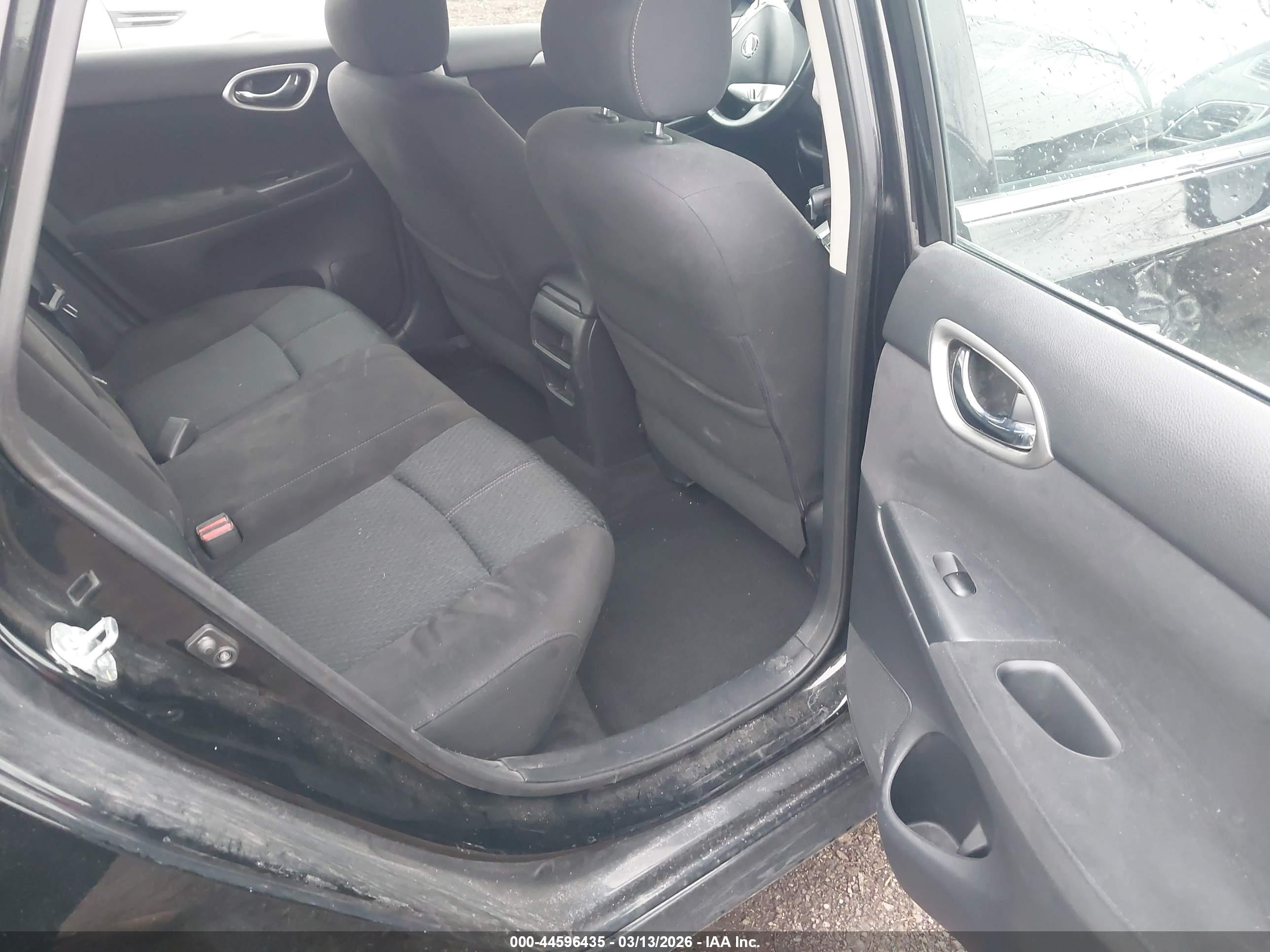 NISSAN SENTRA image 8
