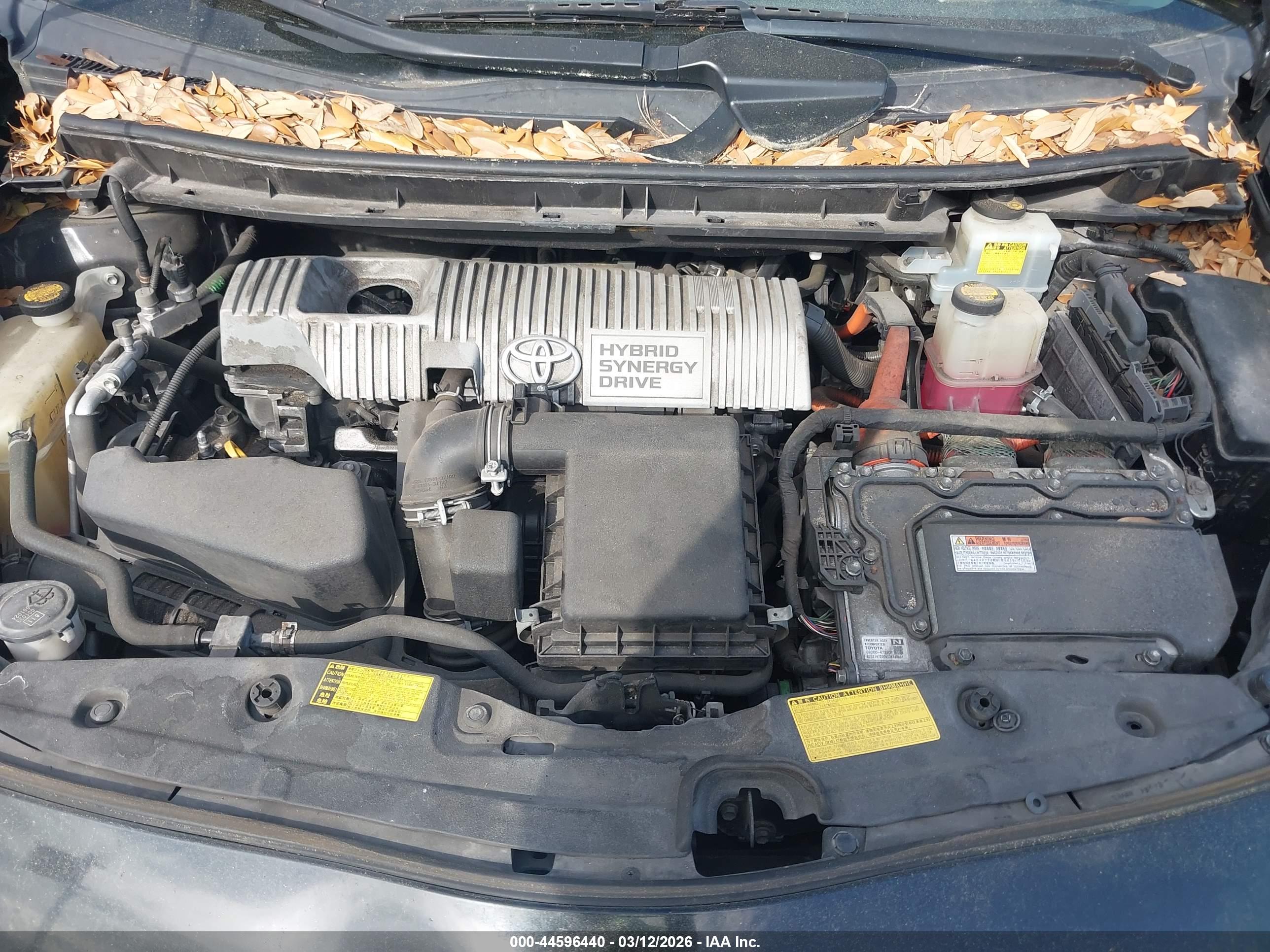 TOYOTA PRIUS image 10