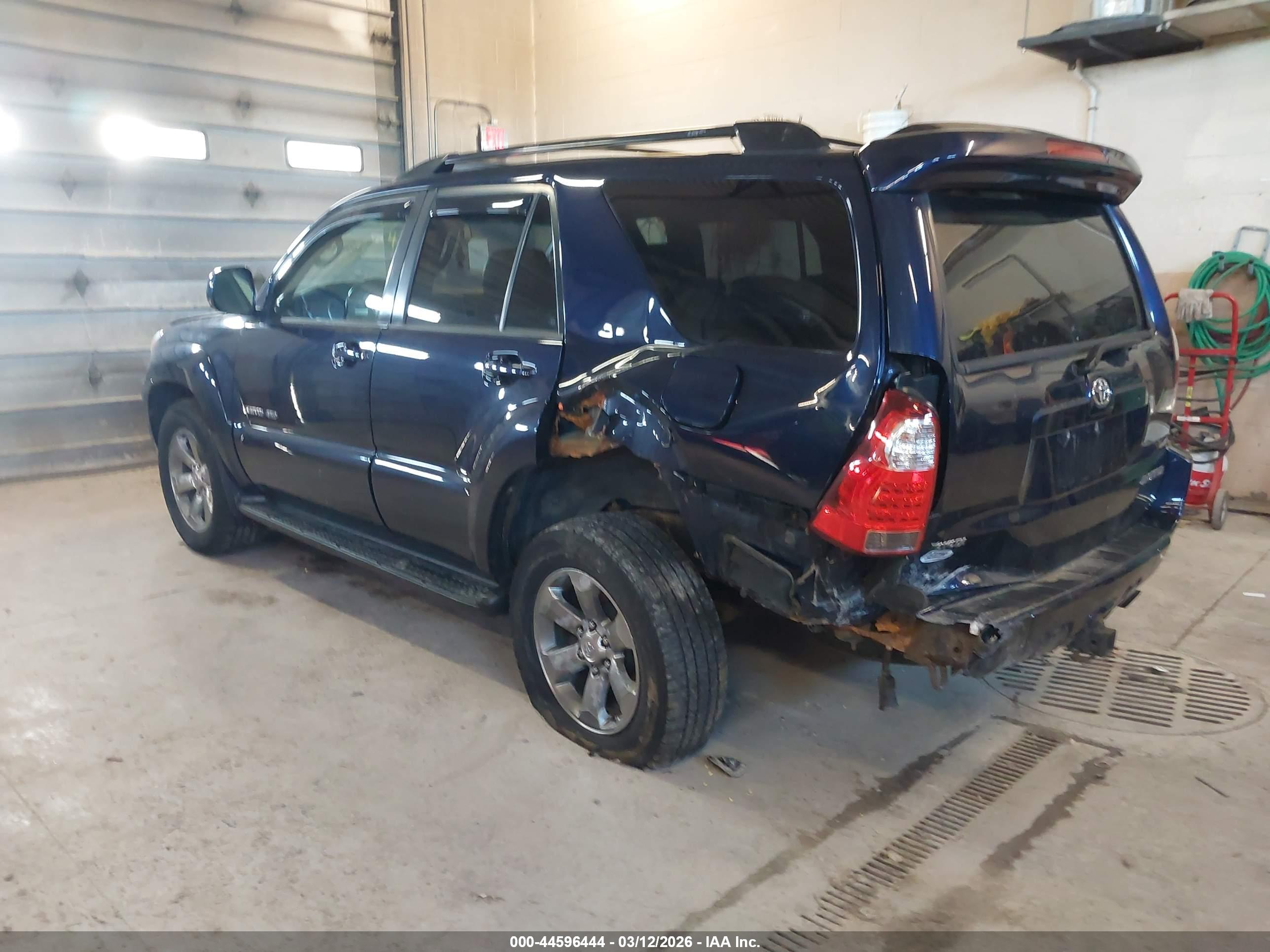 TOYOTA 4RUNNER image 3