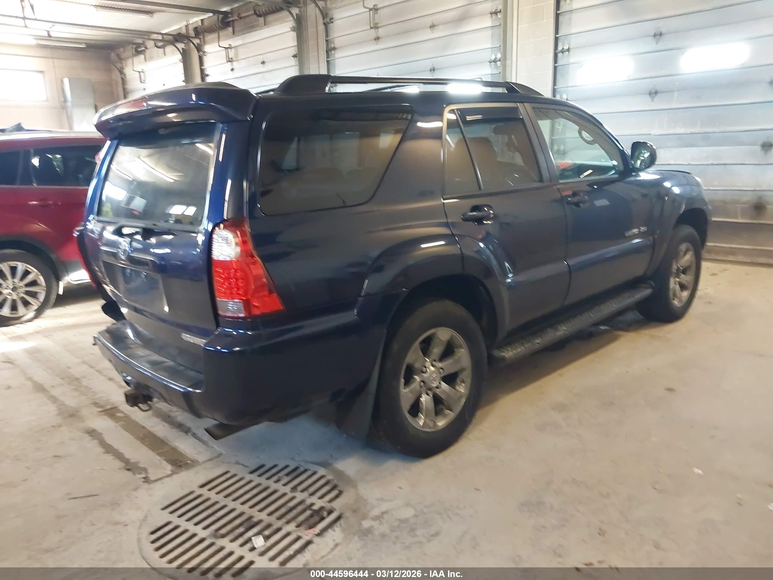 TOYOTA 4RUNNER image 4