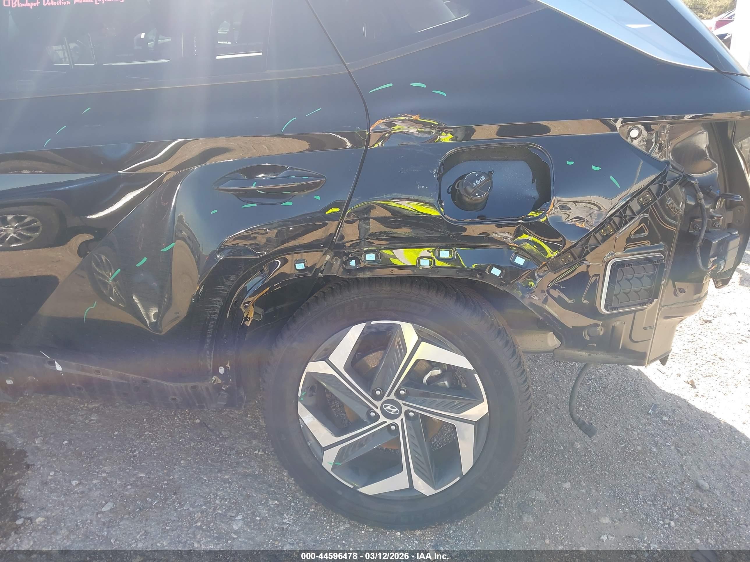 HYUNDAI TUCSON image 6