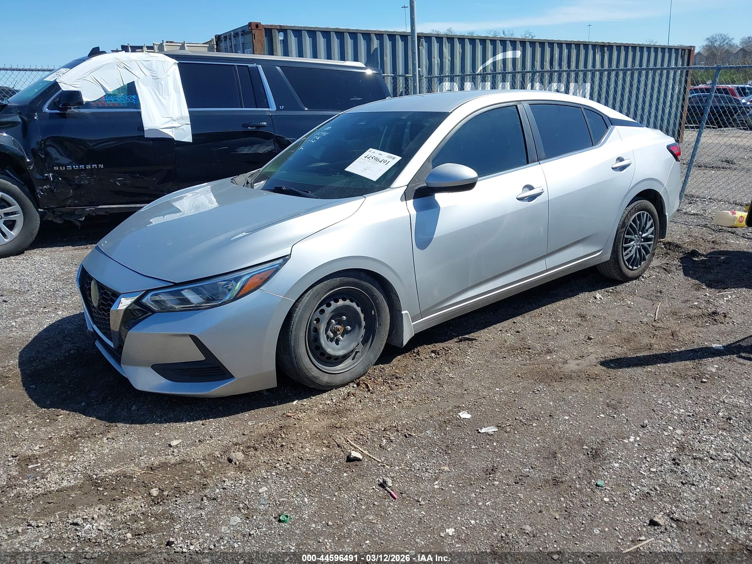 NISSAN SENTRA image 2