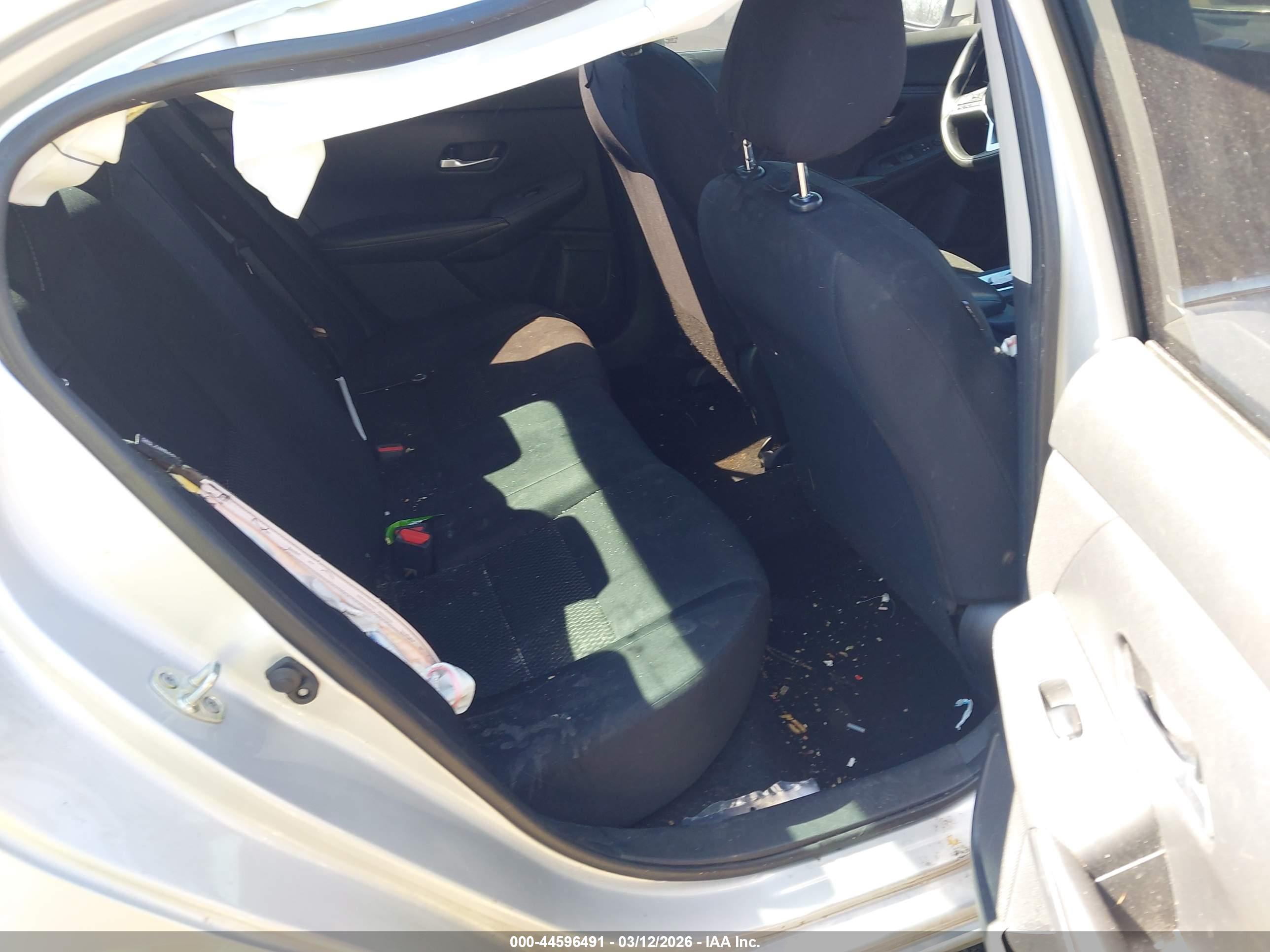 NISSAN SENTRA image 8