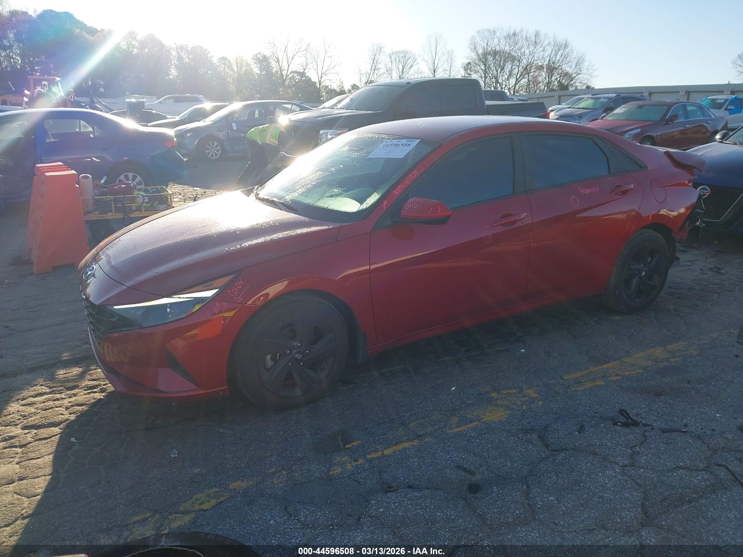 HYUNDAI ELANTRA image 2