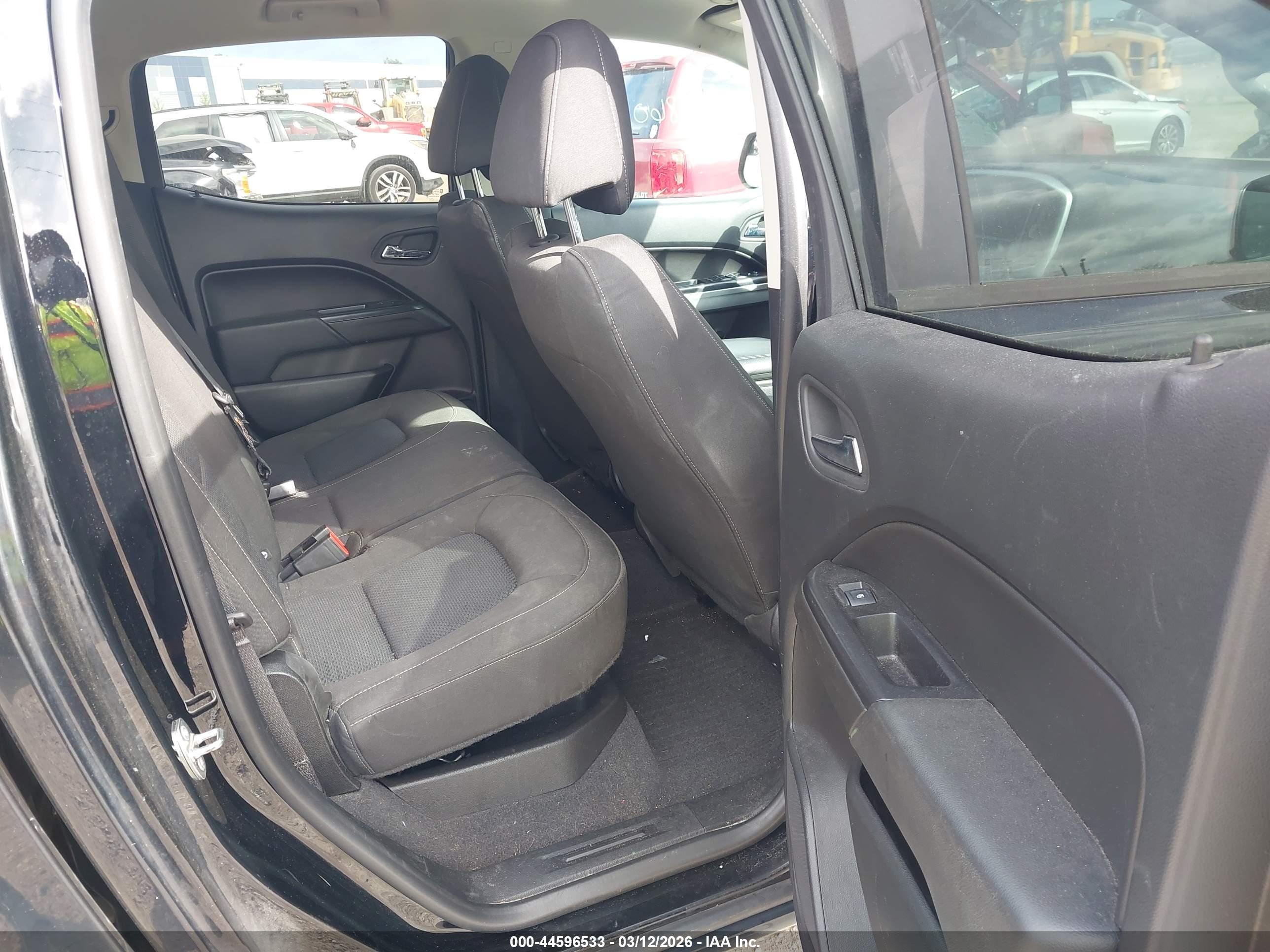 CHEVROLET COLORADO image 8
