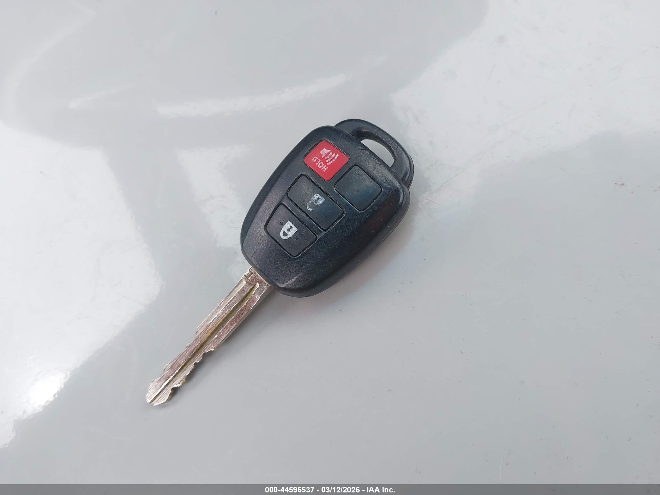TOYOTA CAMRY image 11