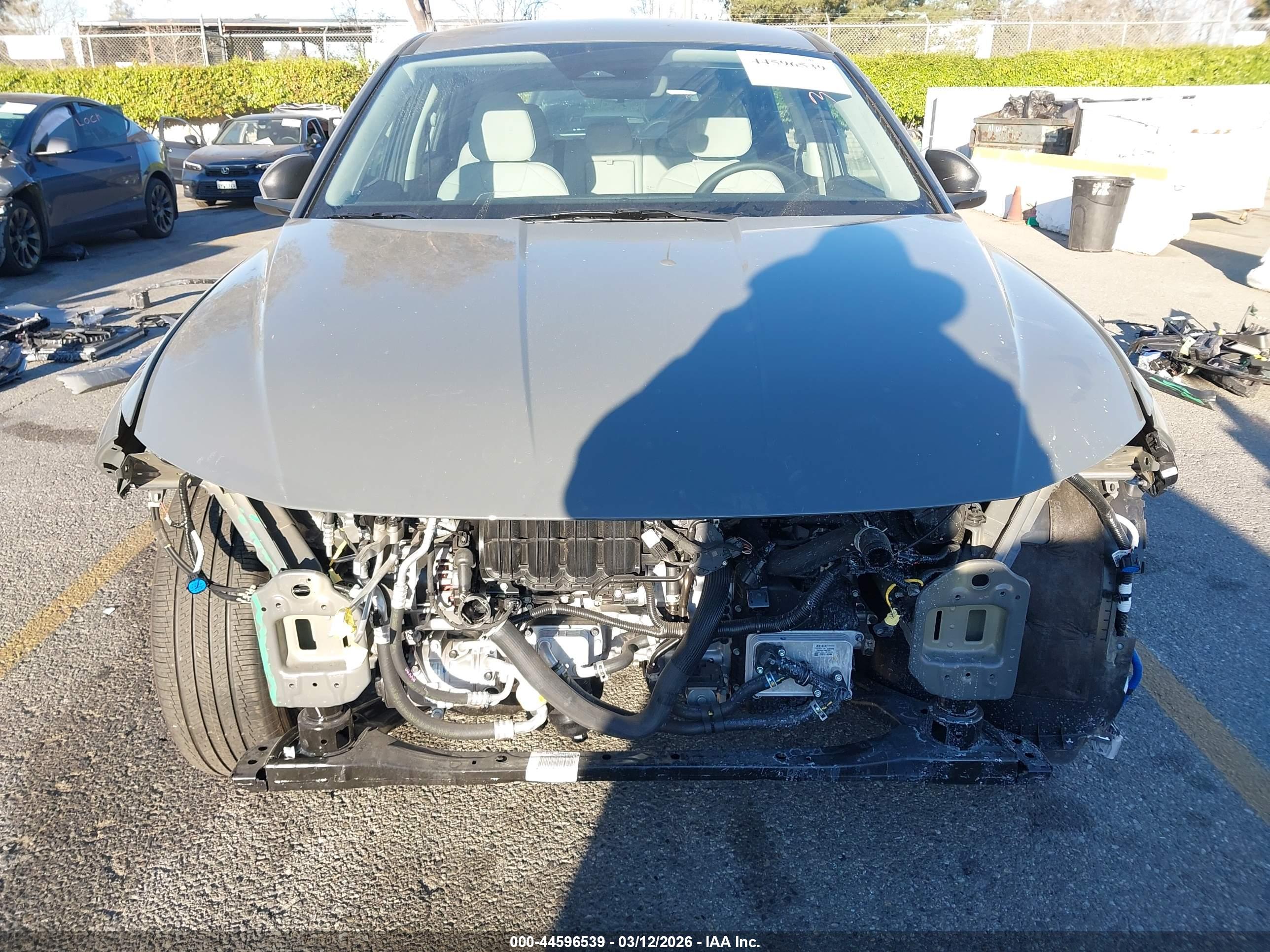 HYUNDAI TUCSON image 6