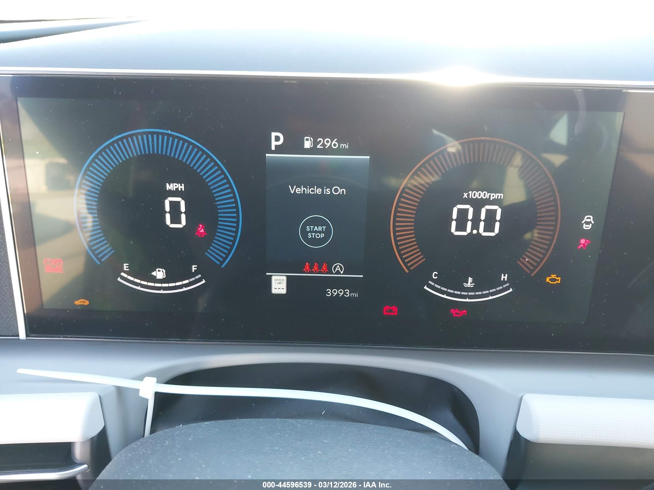 HYUNDAI TUCSON image 7
