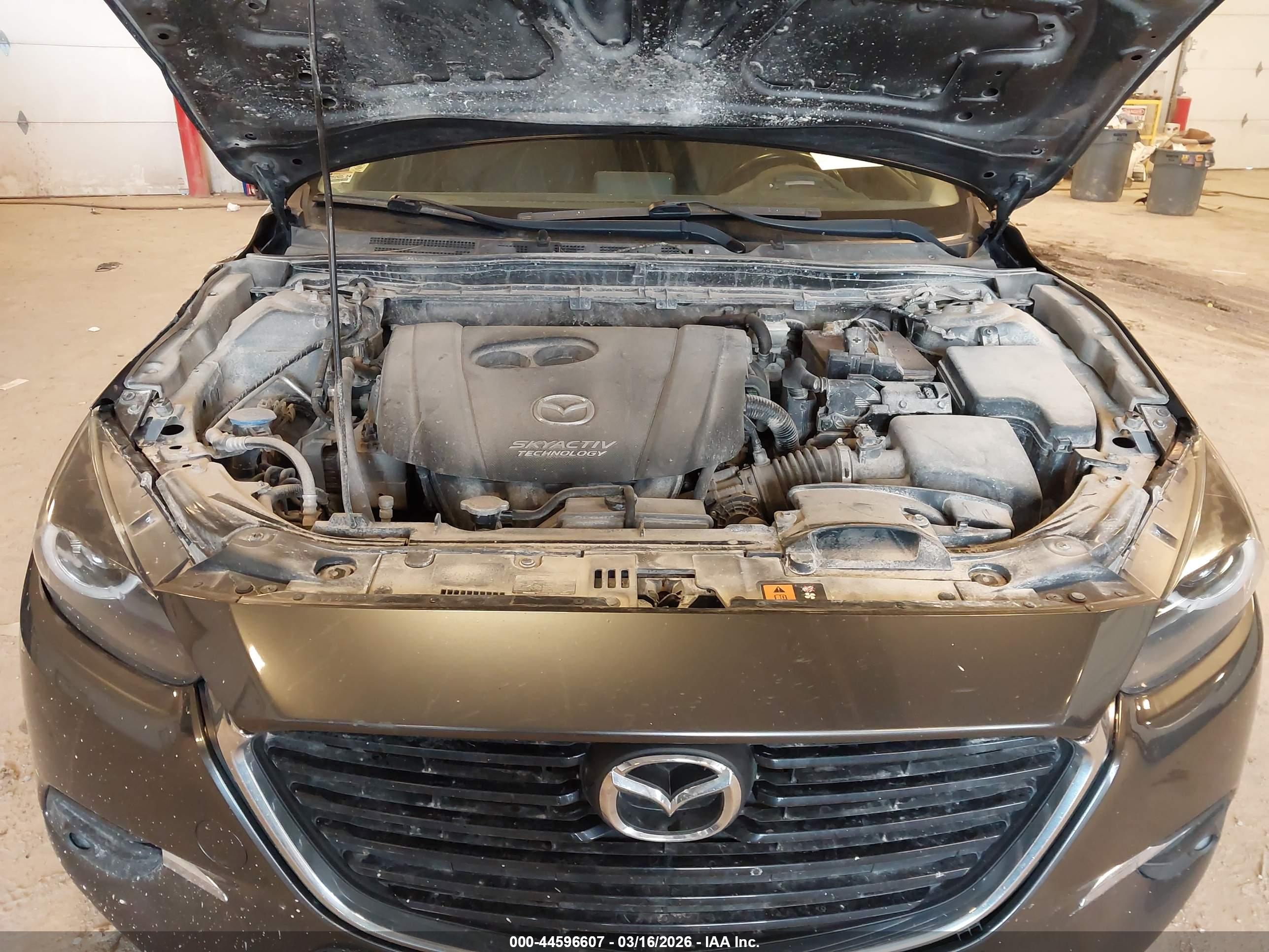MAZDA MAZDA3 image 10