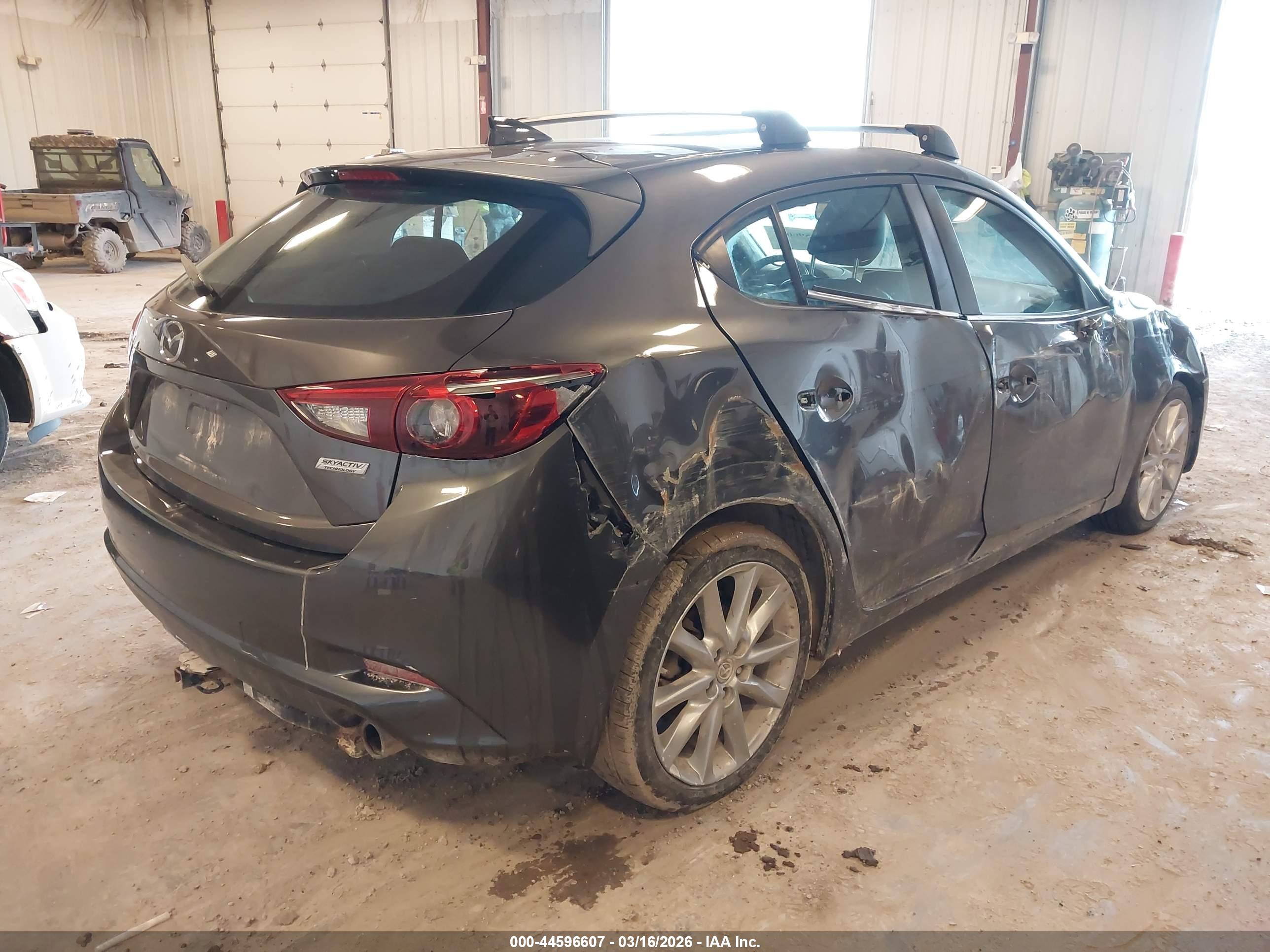 MAZDA MAZDA3 image 4
