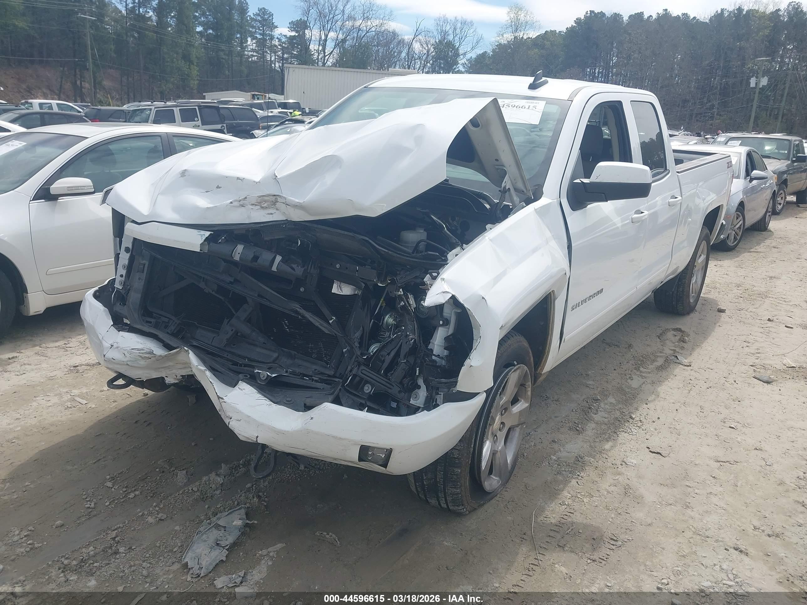 CHEVROLET SILVERADO image 2