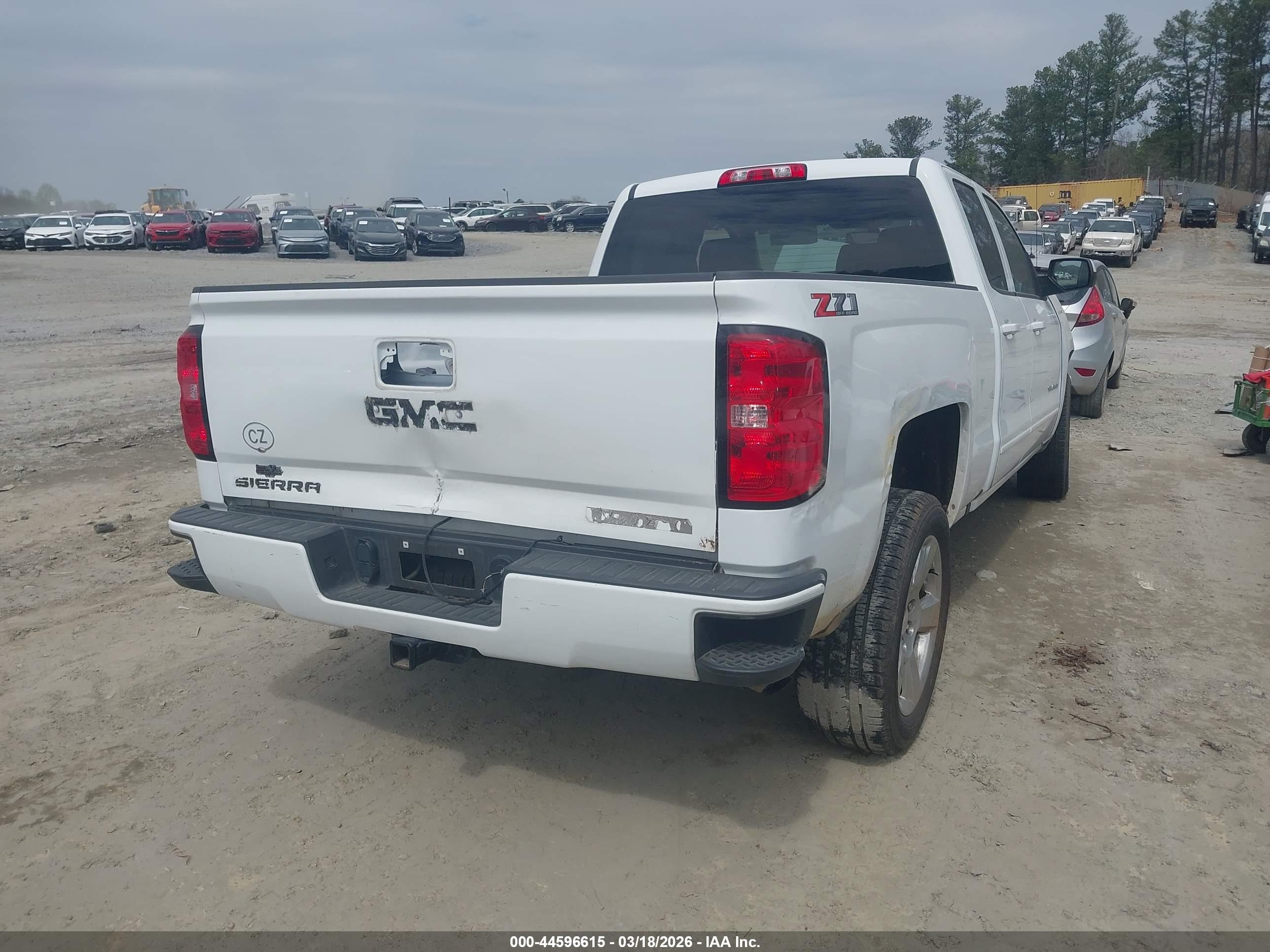 CHEVROLET SILVERADO image 4