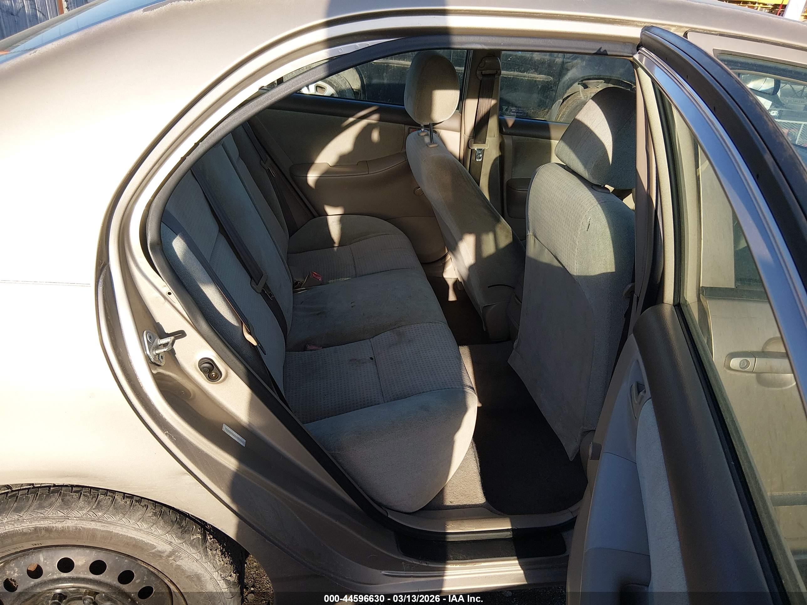 TOYOTA COROLLA image 8