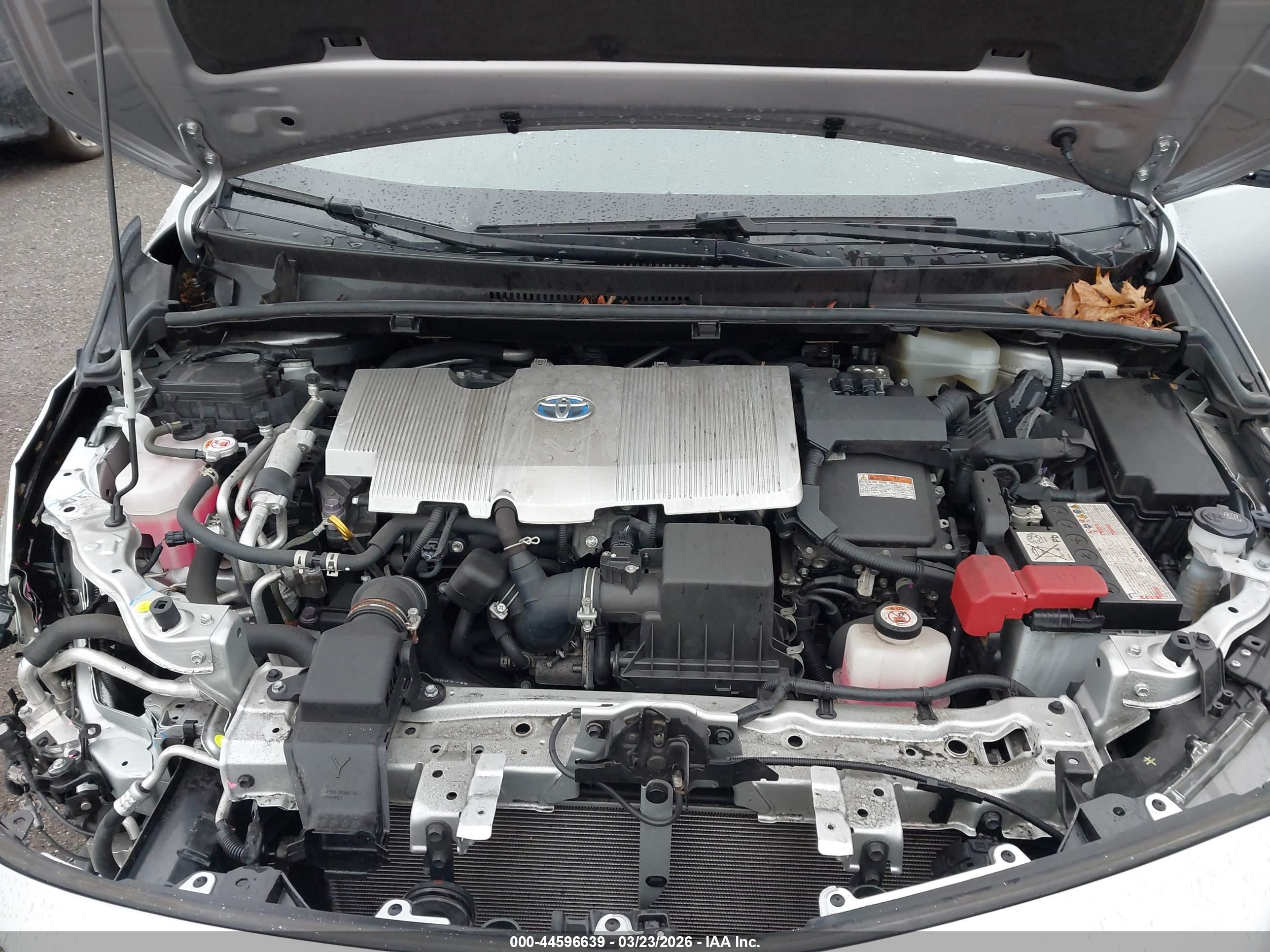 TOYOTA PRIUS image 10