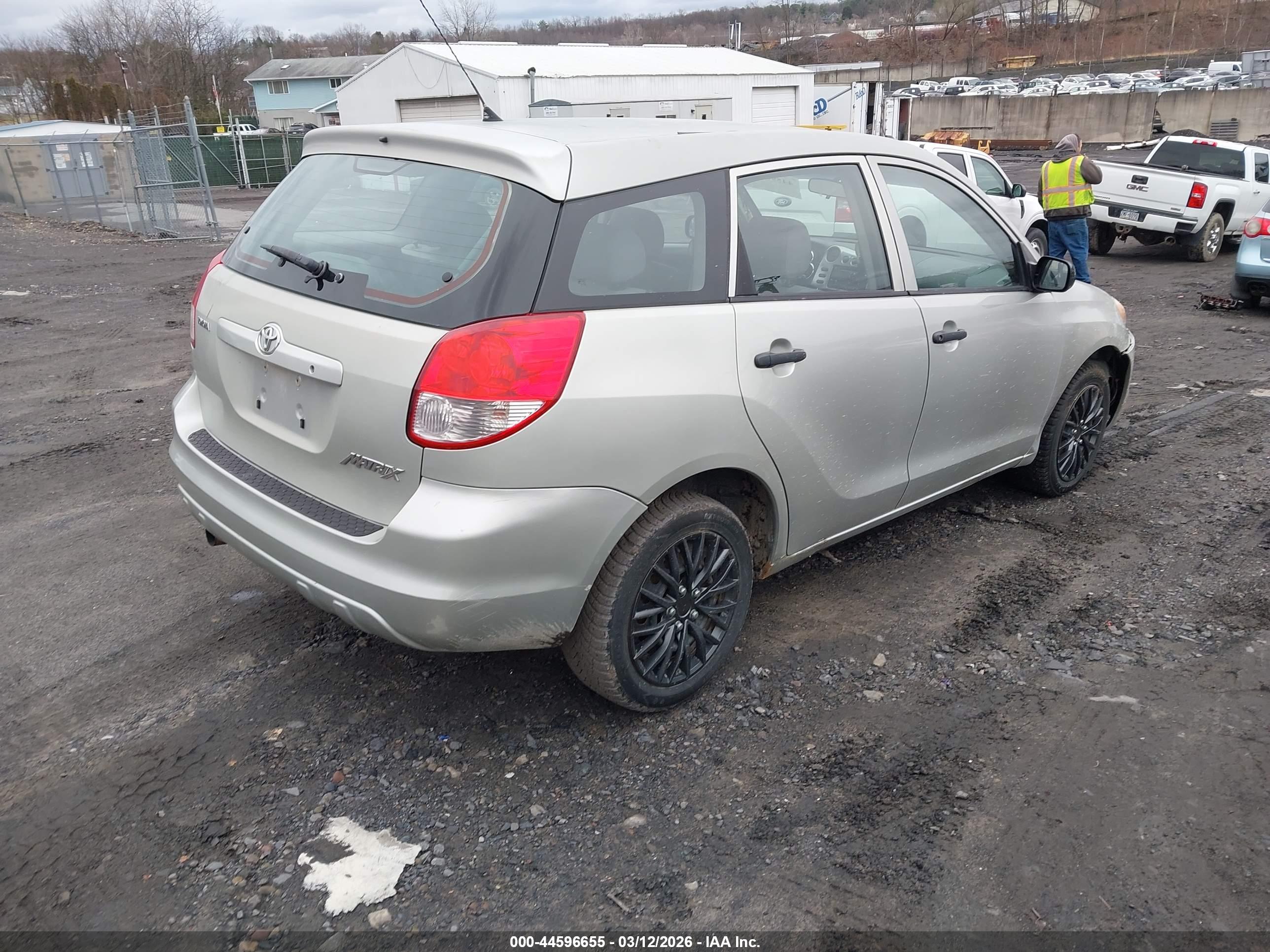 TOYOTA MATRIX image 4