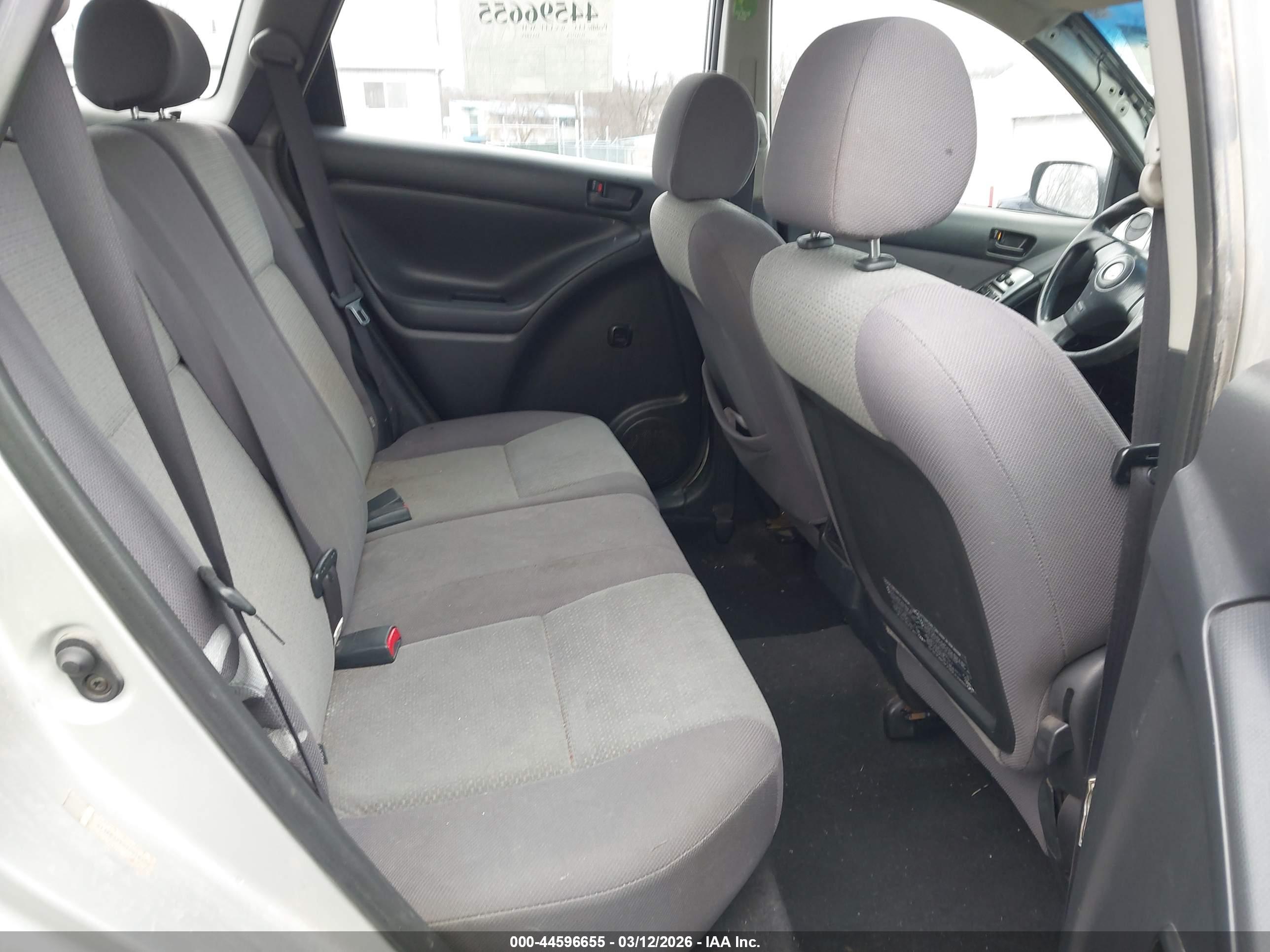 TOYOTA MATRIX image 8
