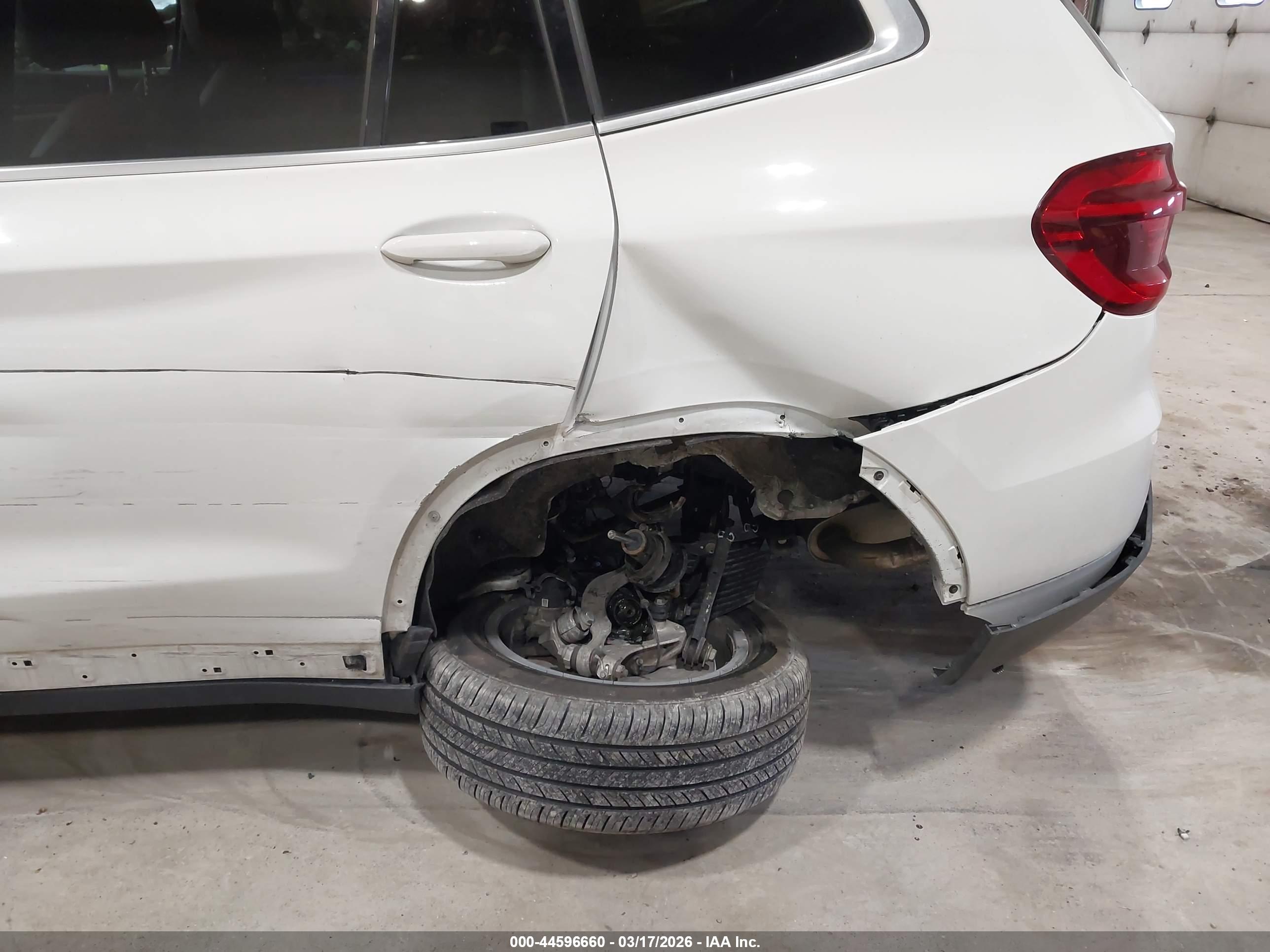BMW X3 image 6