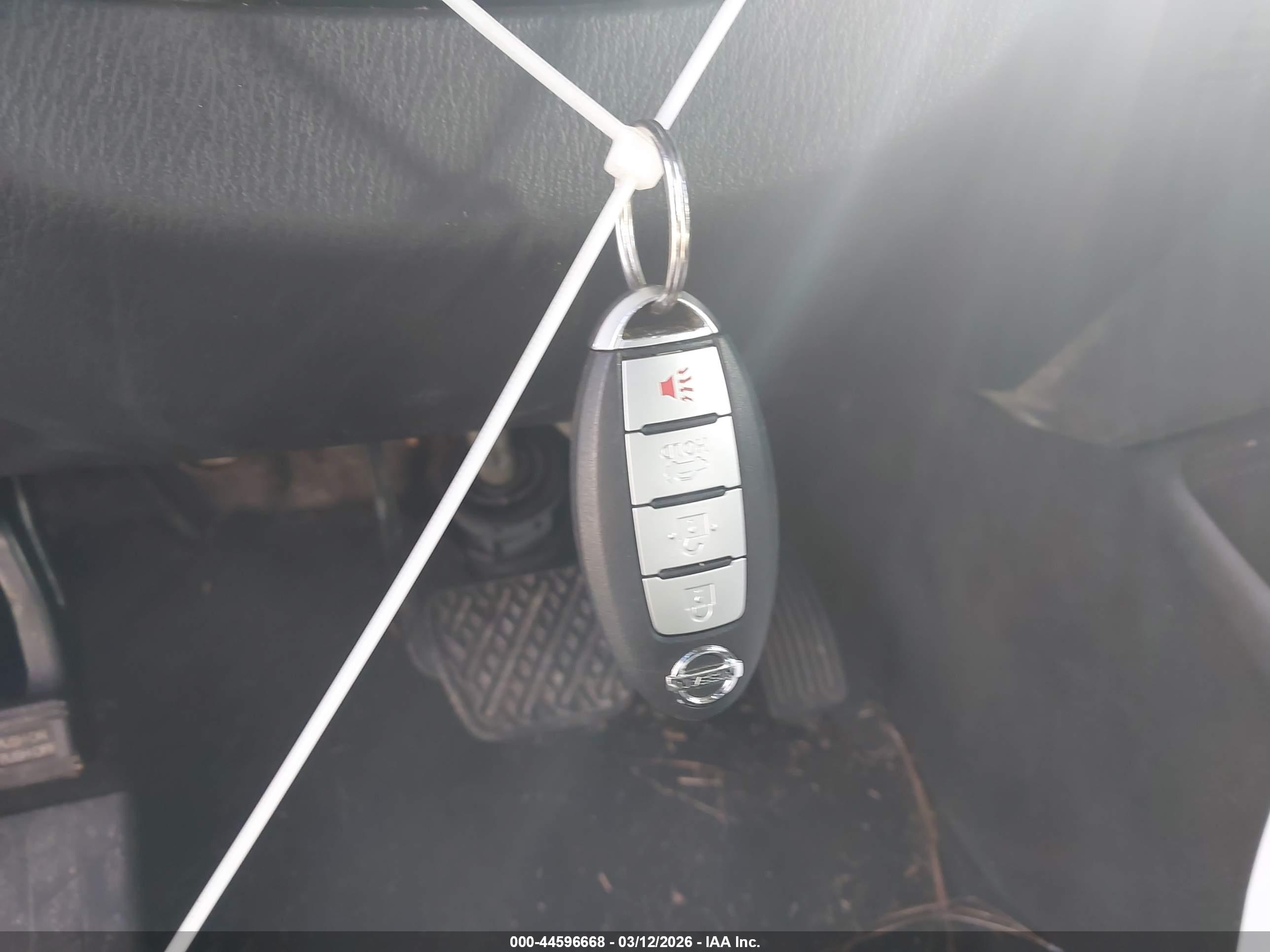 INFINITI JX35 image 11