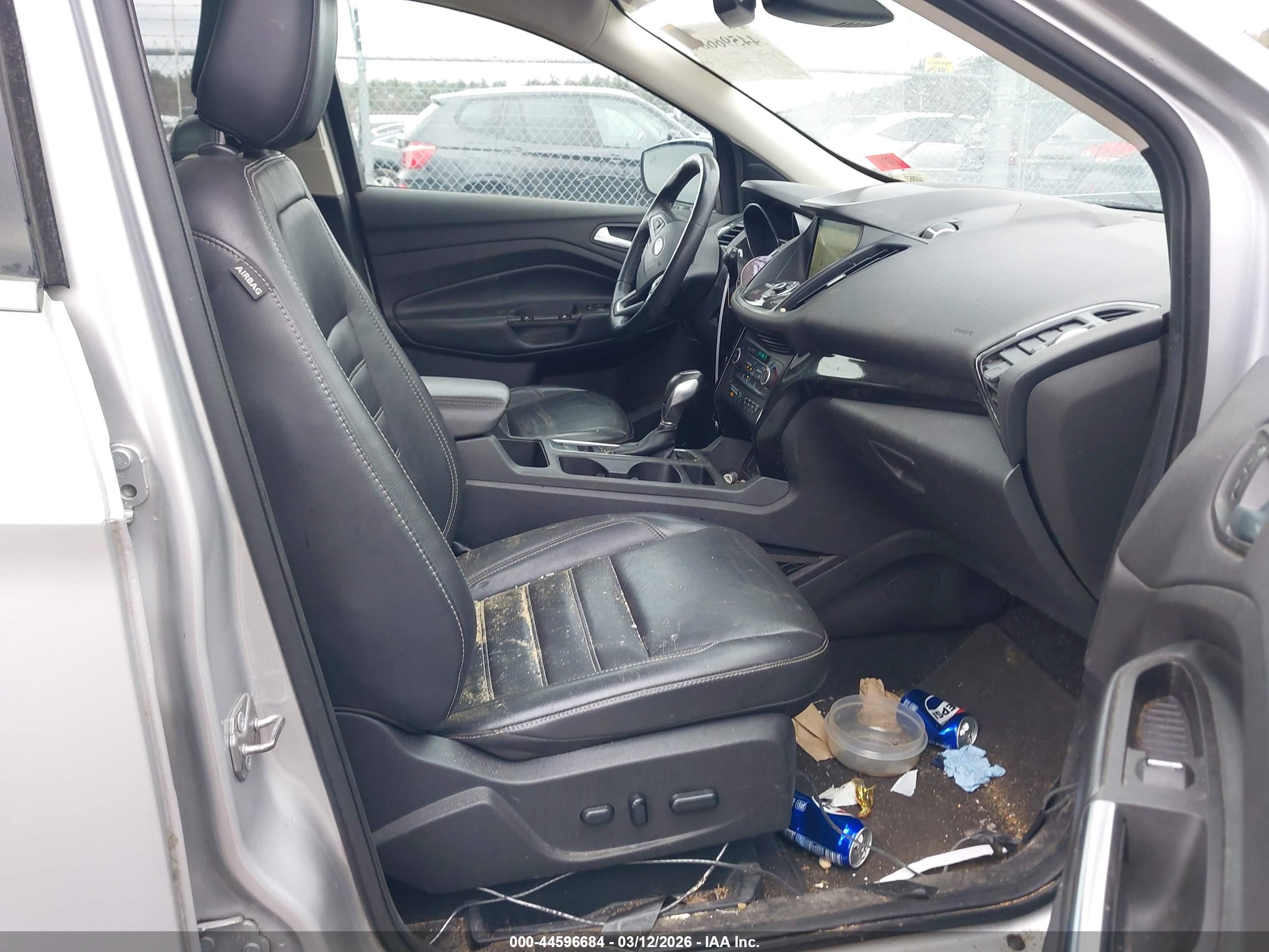 FORD ESCAPE image 5