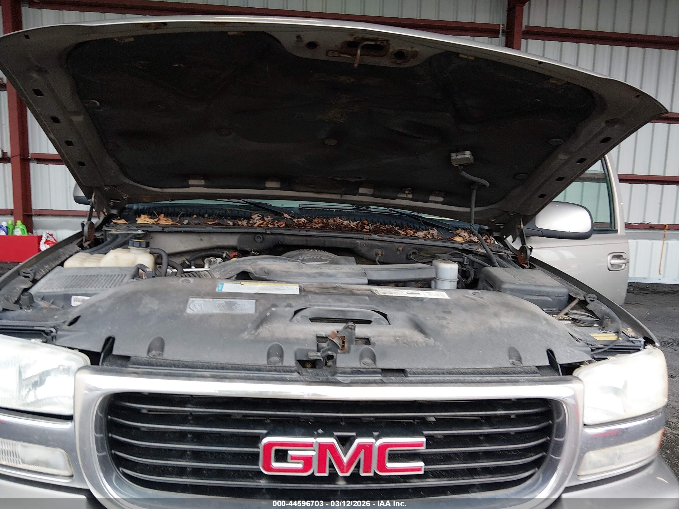 GMC YUKON image 10