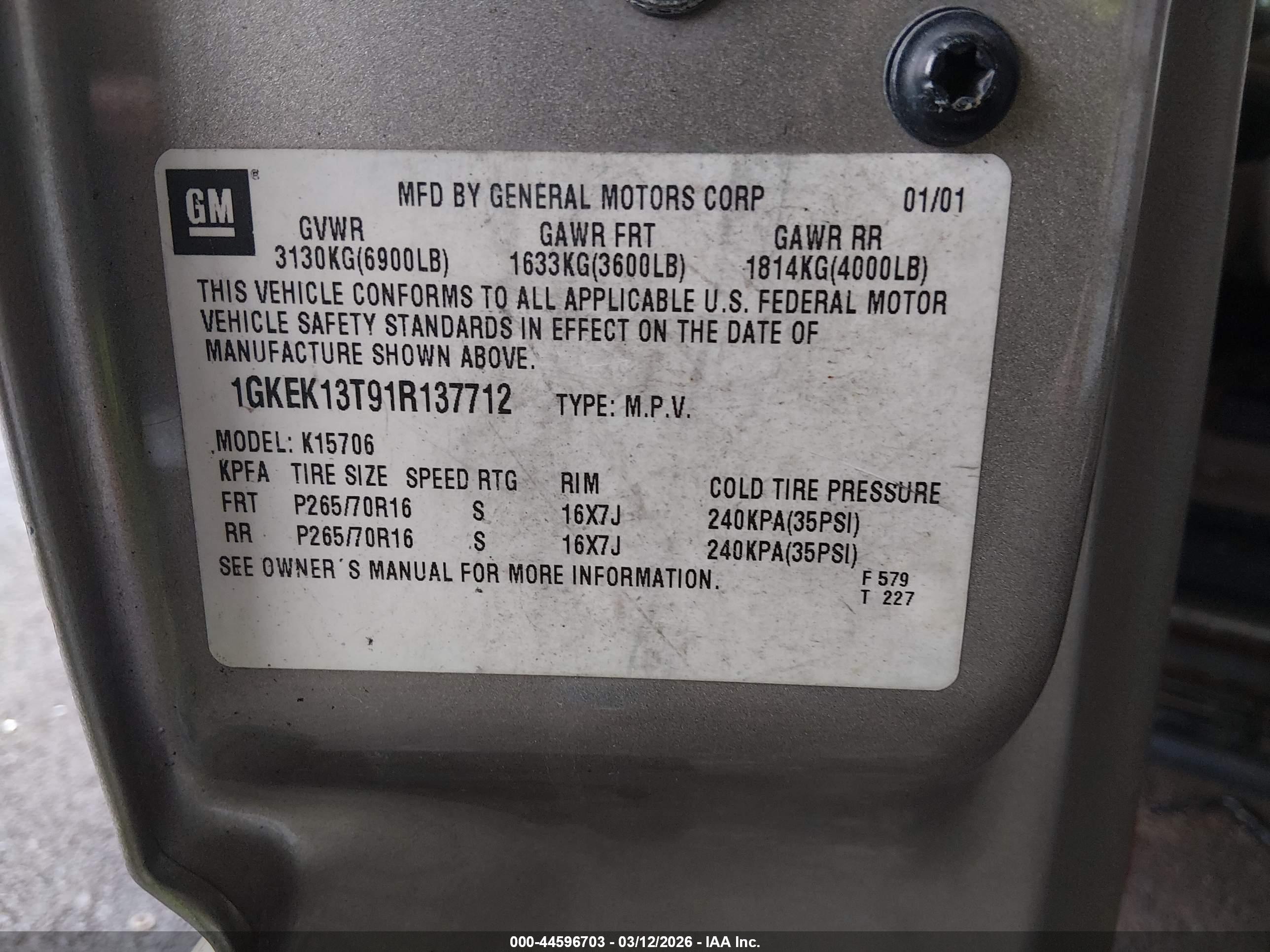GMC YUKON image 9