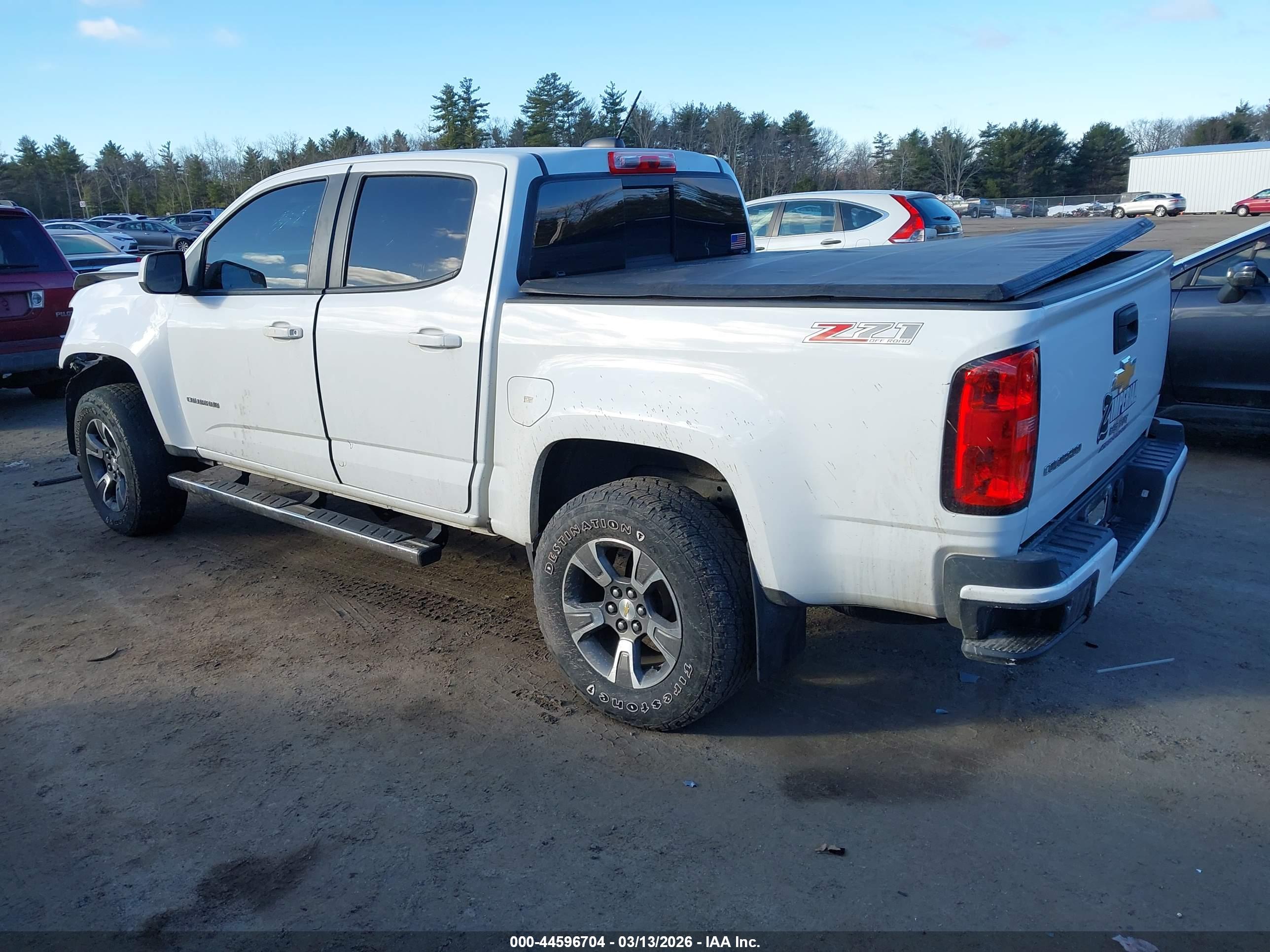 CHEVROLET COLORADO image 3