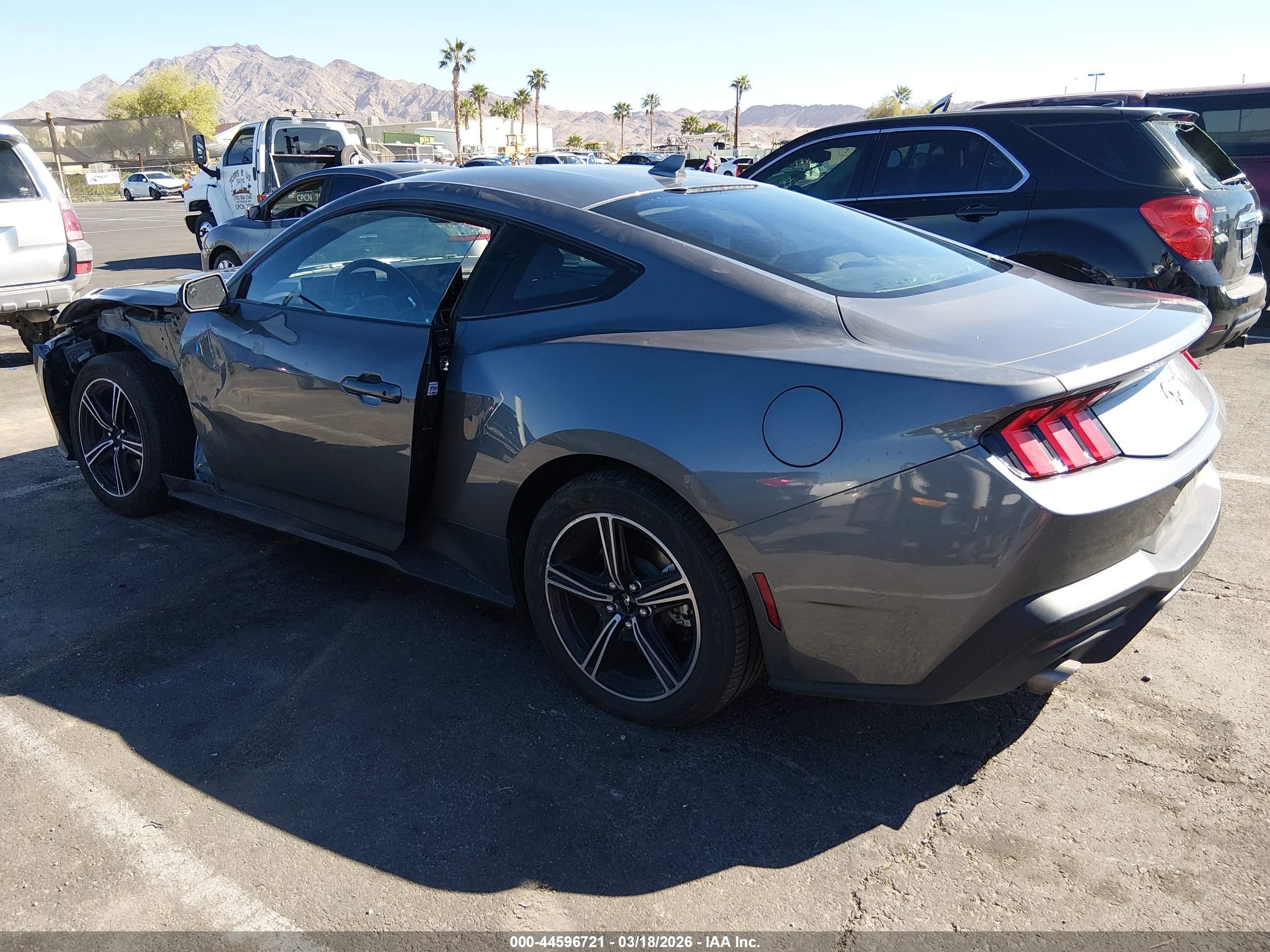FORD MUSTANG image 3