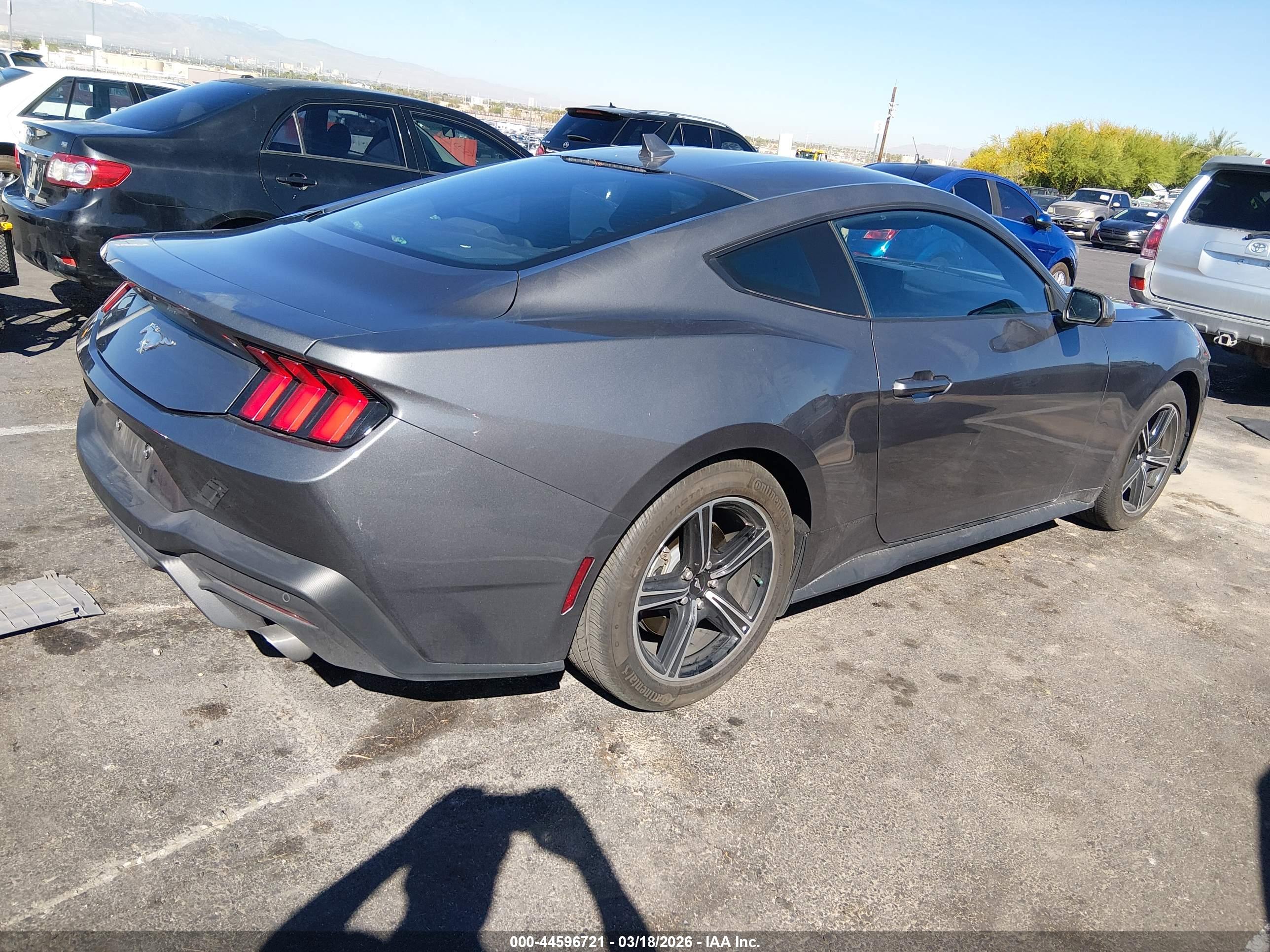 FORD MUSTANG image 4