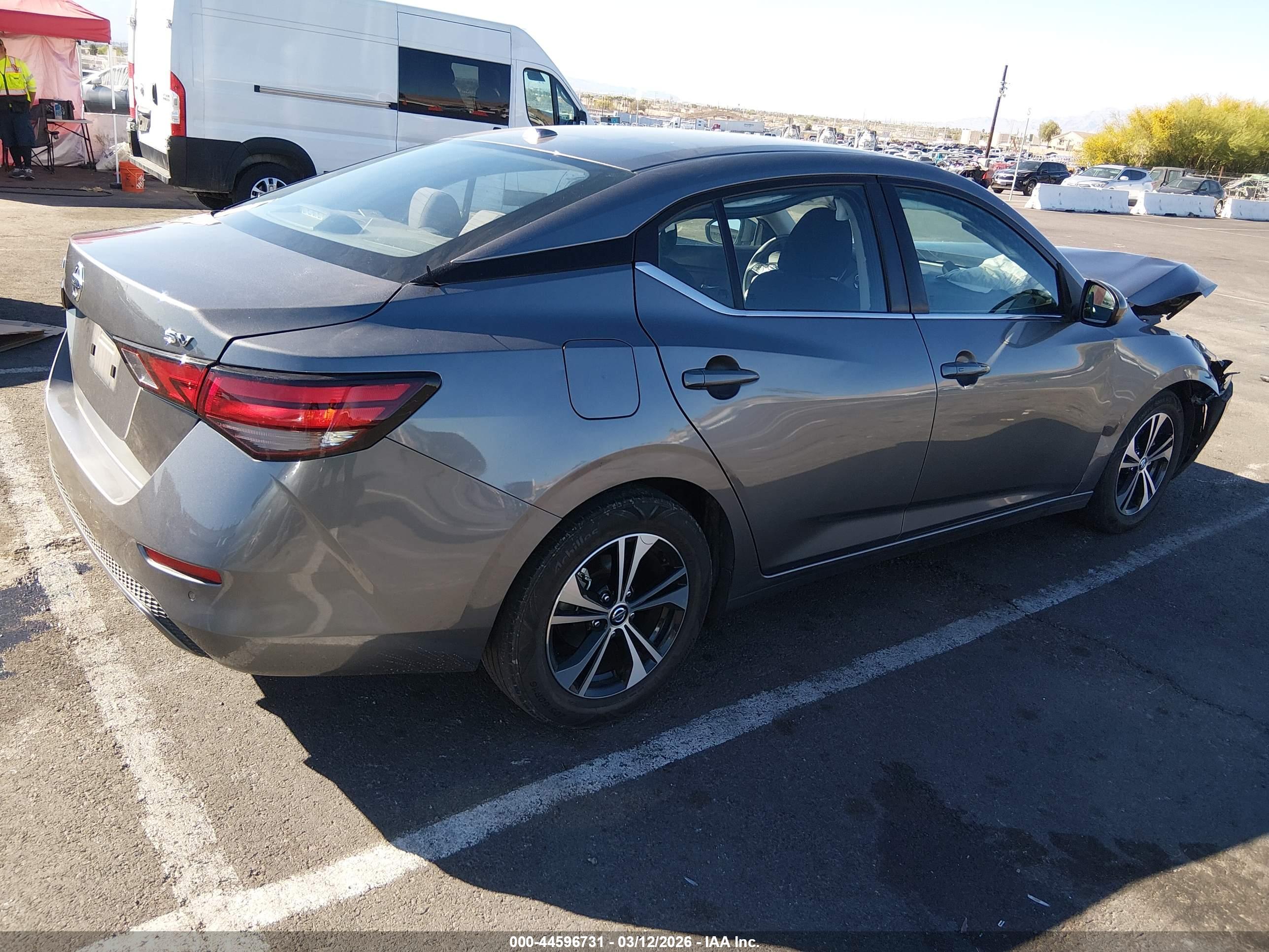 NISSAN SENTRA image 4