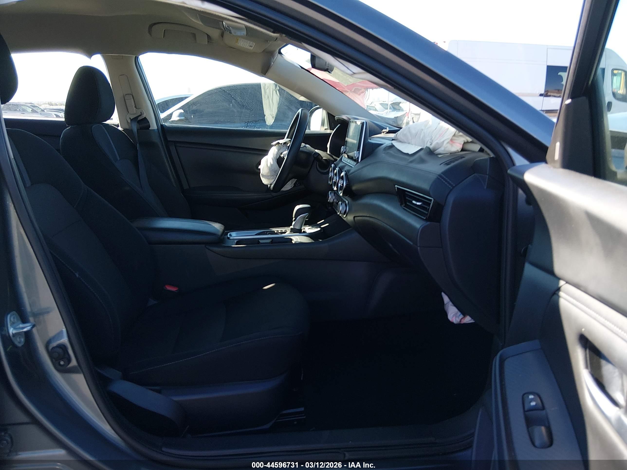 NISSAN SENTRA image 5